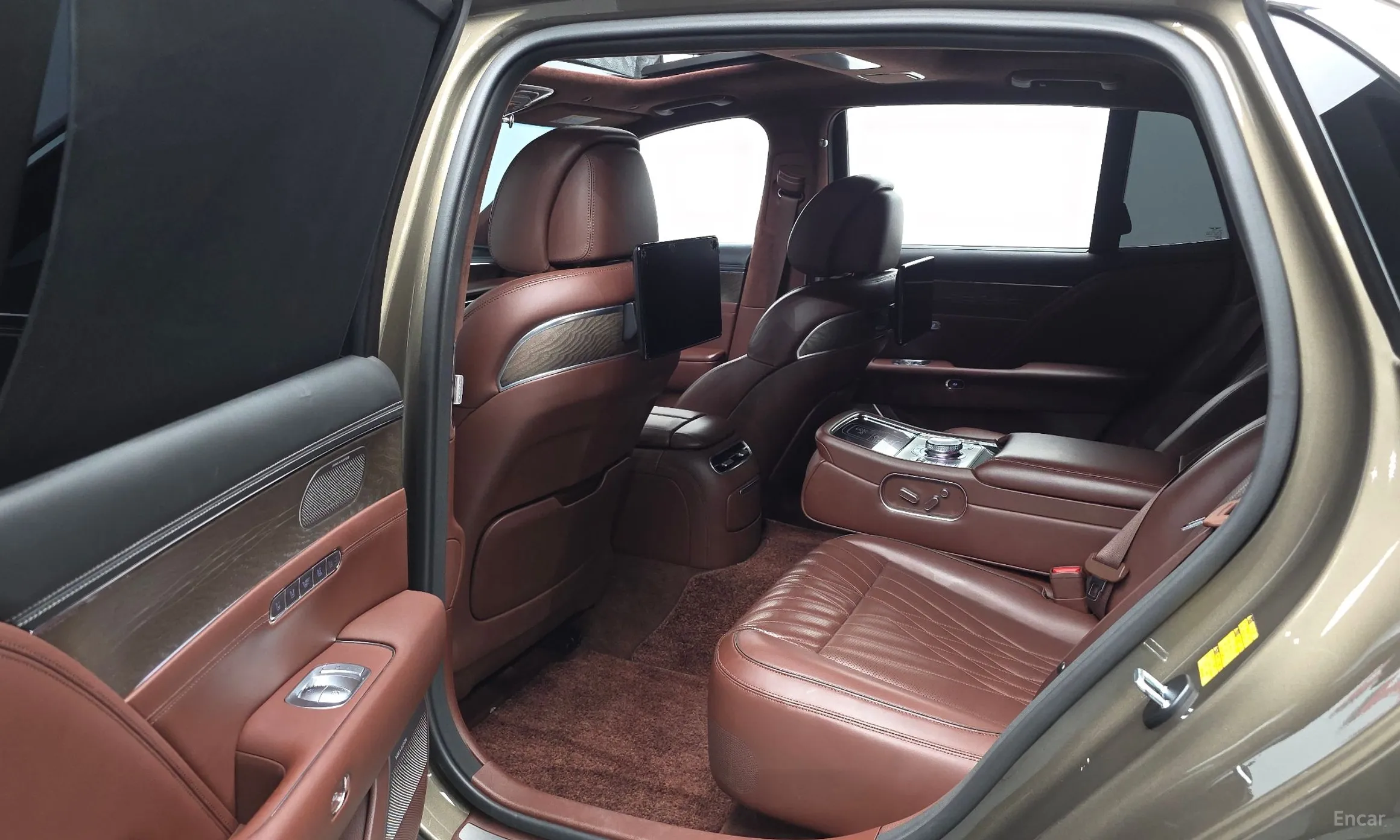 Genesis G90 (RS4) превью 12
