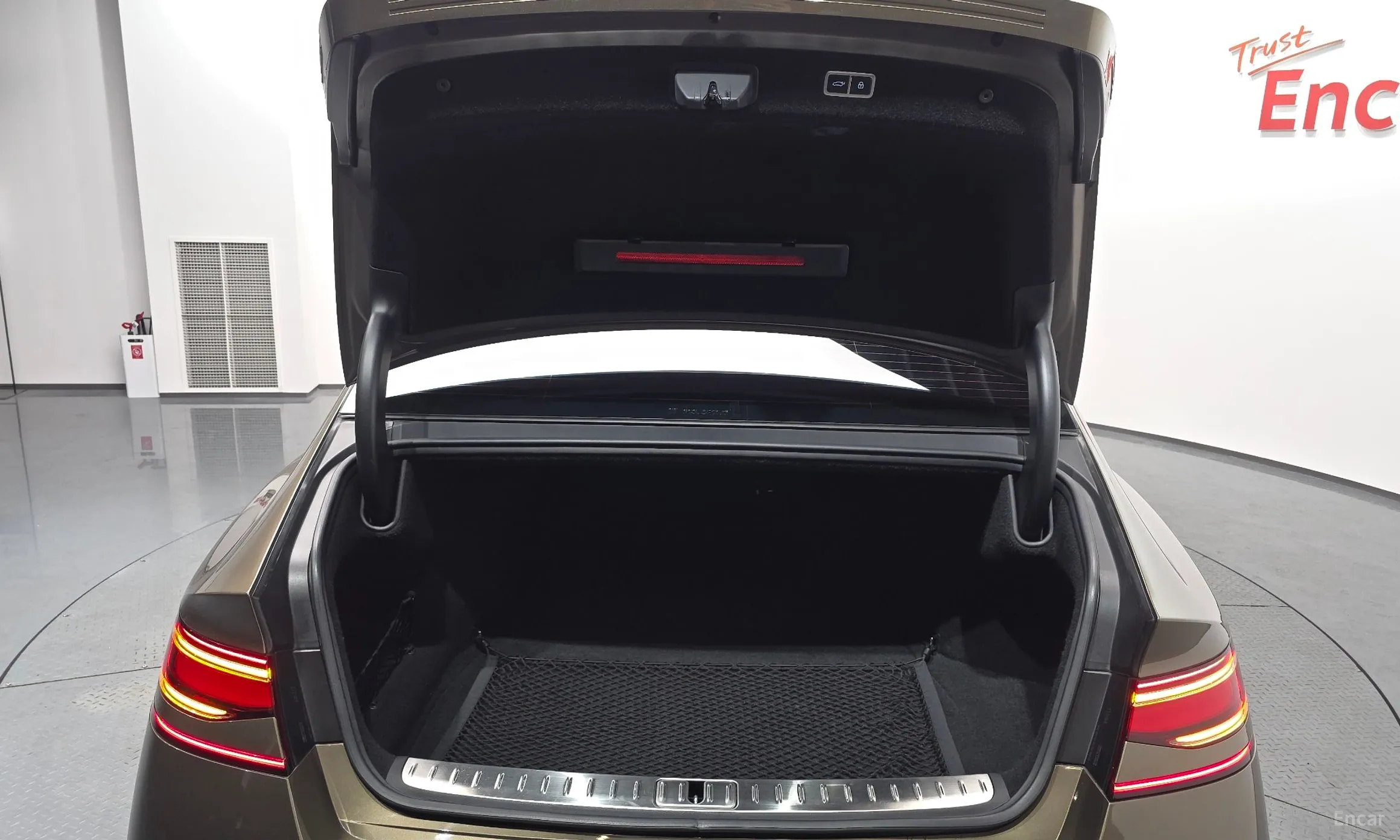 Genesis G90 (RS4) превью 20