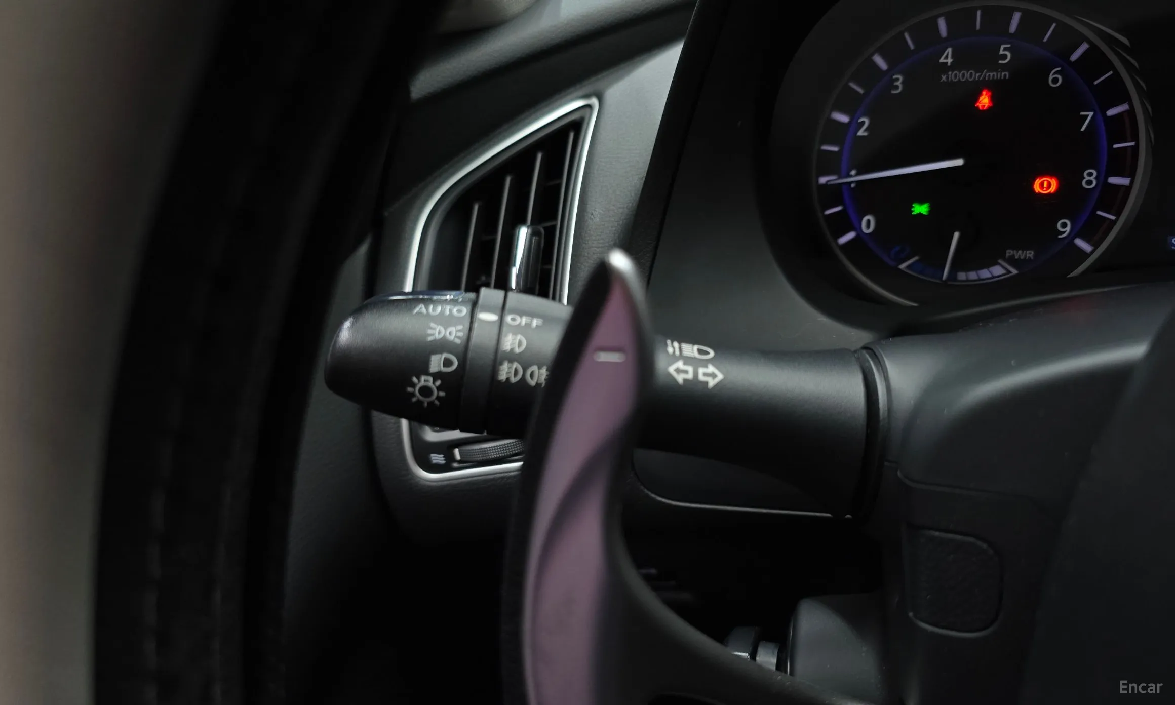 Infiniti Q50 превью 17