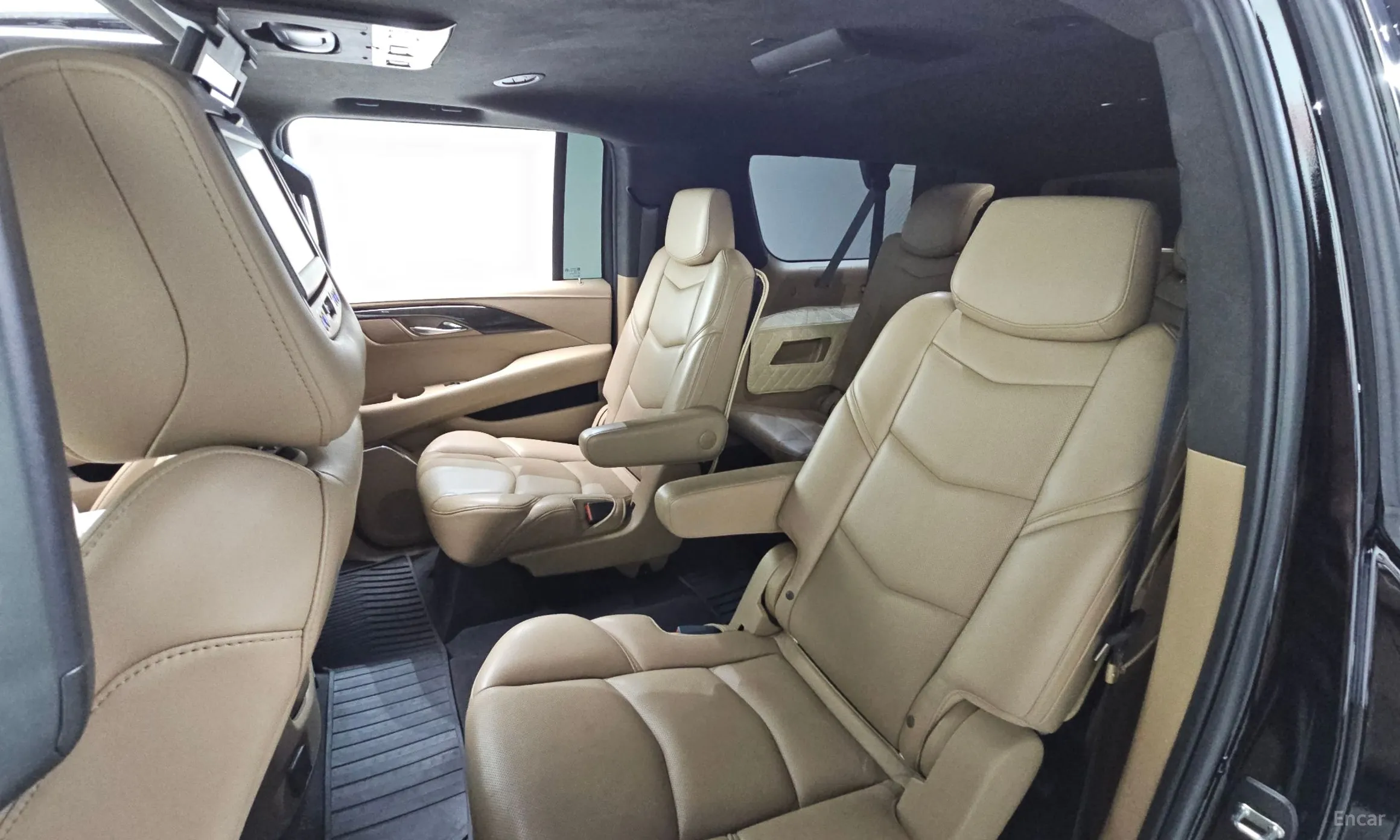 Cadillac Escalade превью 11