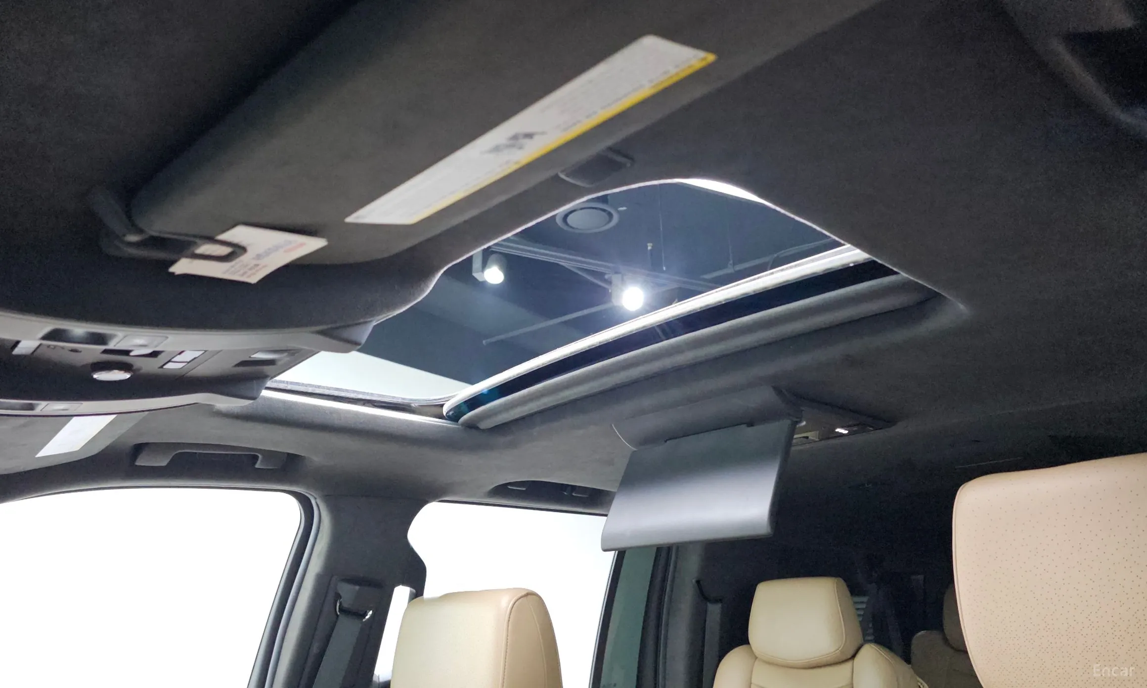 Cadillac Escalade превью 19