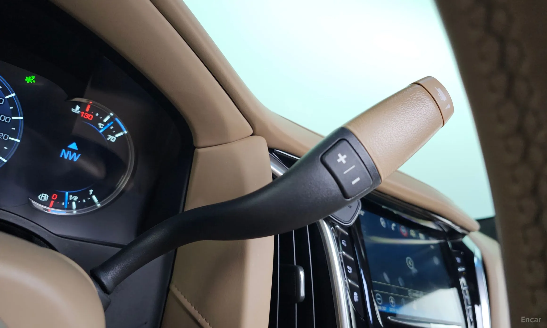 Cadillac Escalade превью 9