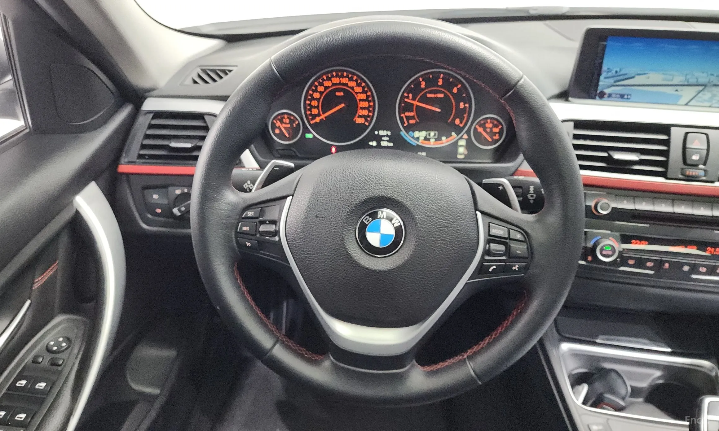 BMW 3 Series (F30) превью 13