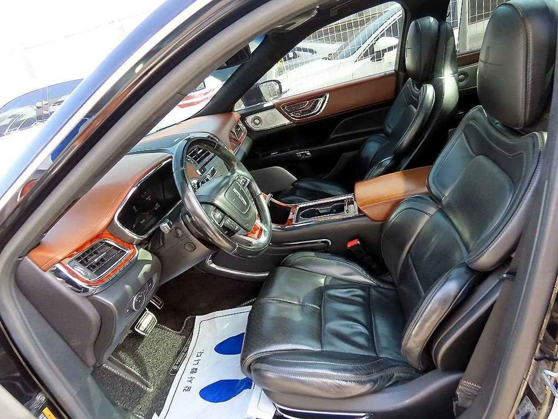 Lincoln Continental Gen 10 превью 5
