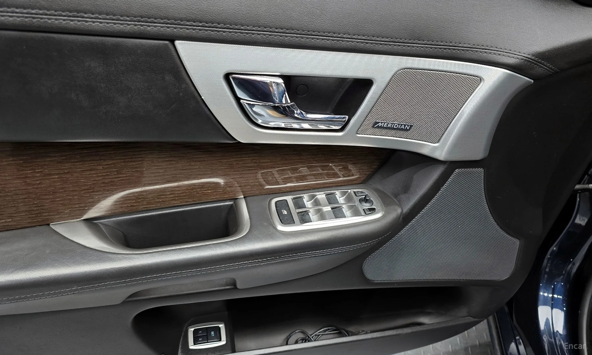 Jaguar New XF превью 16