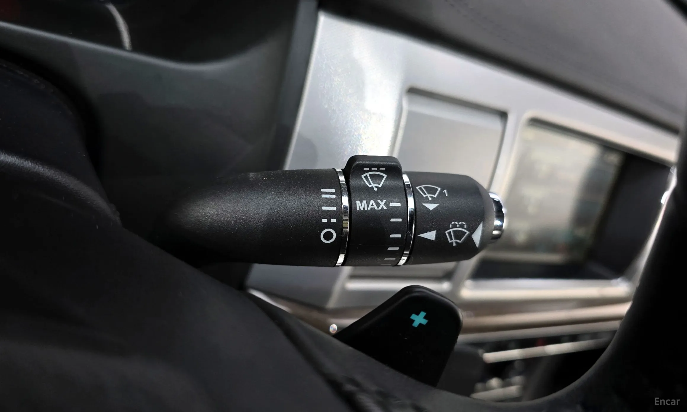 Jaguar New XF превью 18