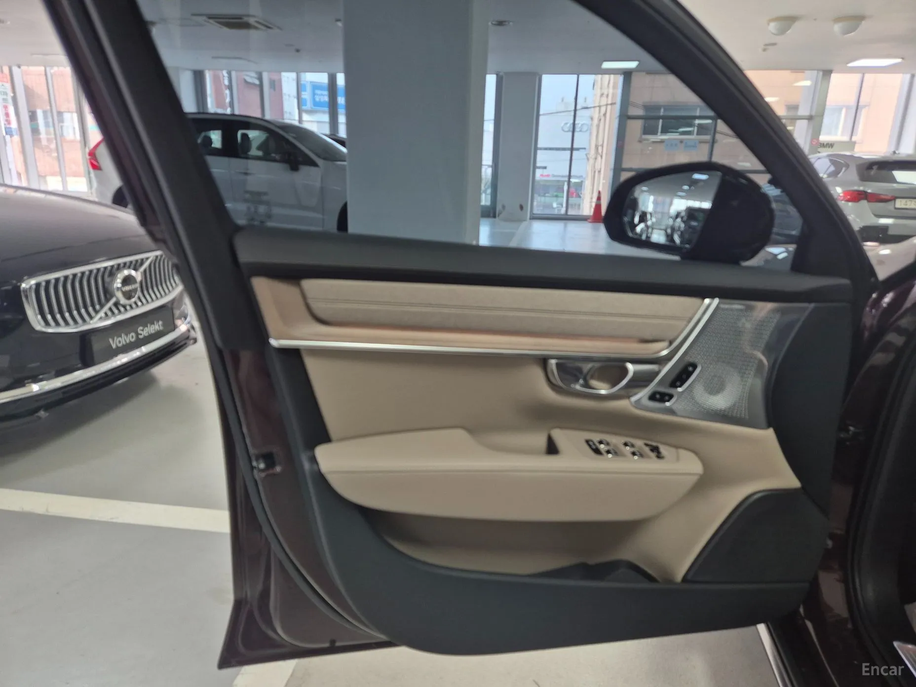 Volvo S90 превью 10