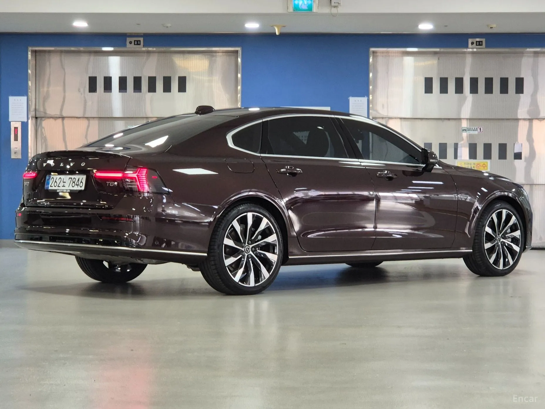 Volvo S90 превью 4