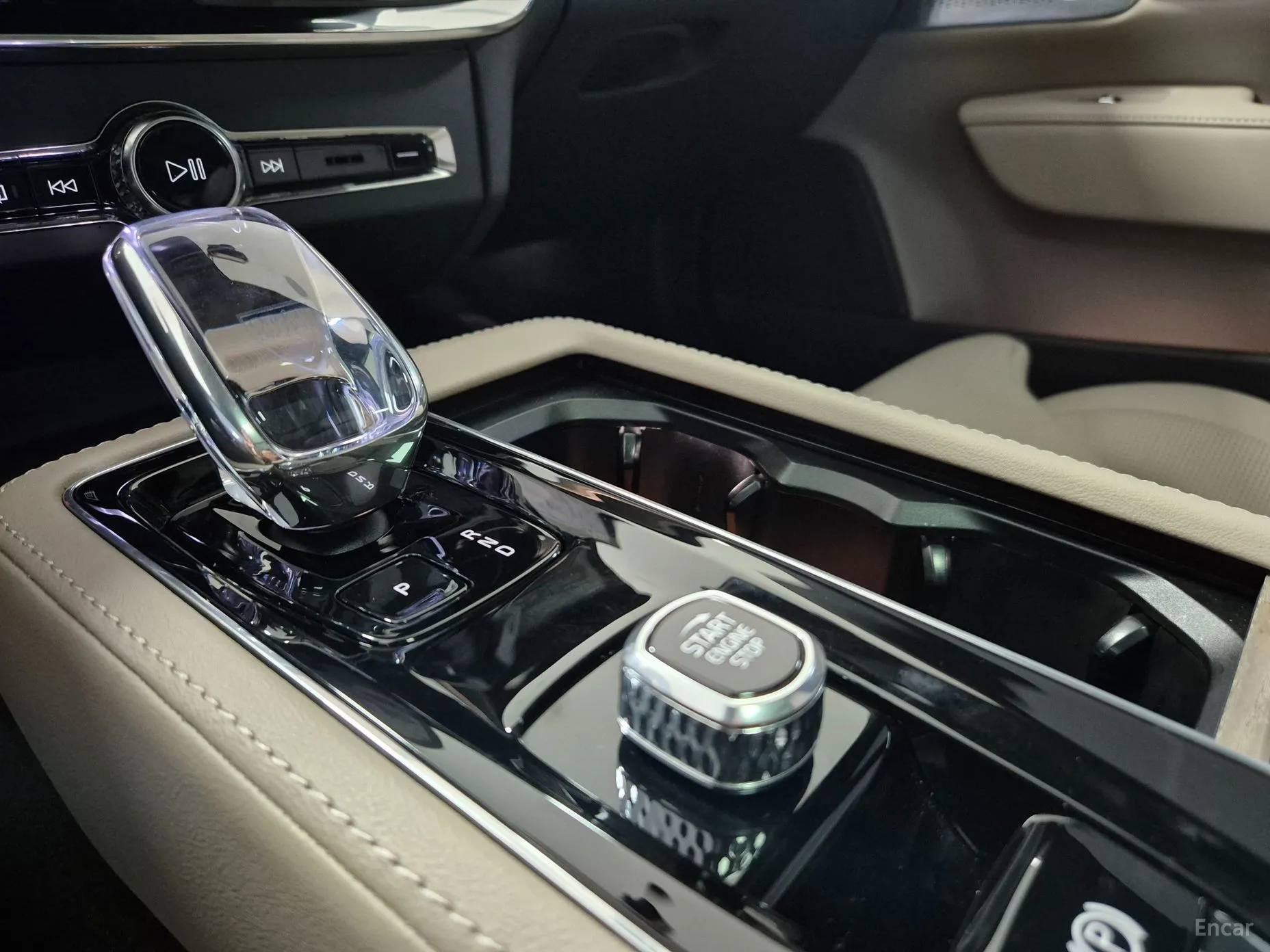 Volvo S90 превью 7