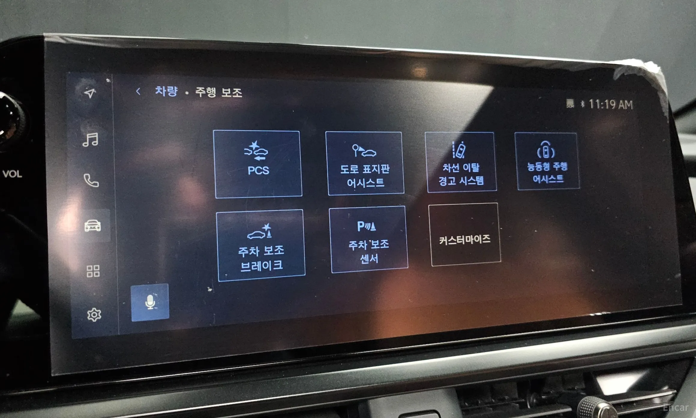 Lexus UX300h превью 16