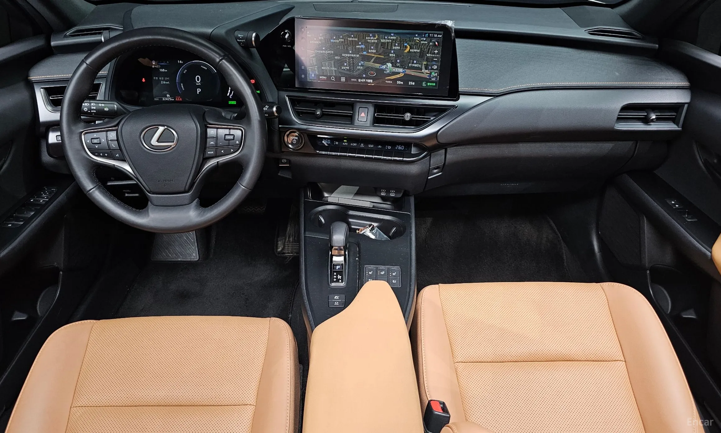 Lexus UX300h превью 7
