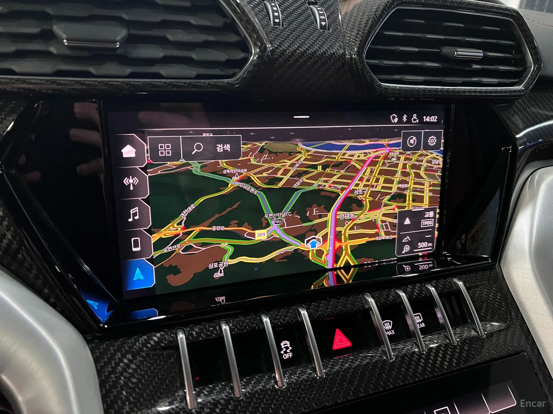 Lamborghini Urus превью 12