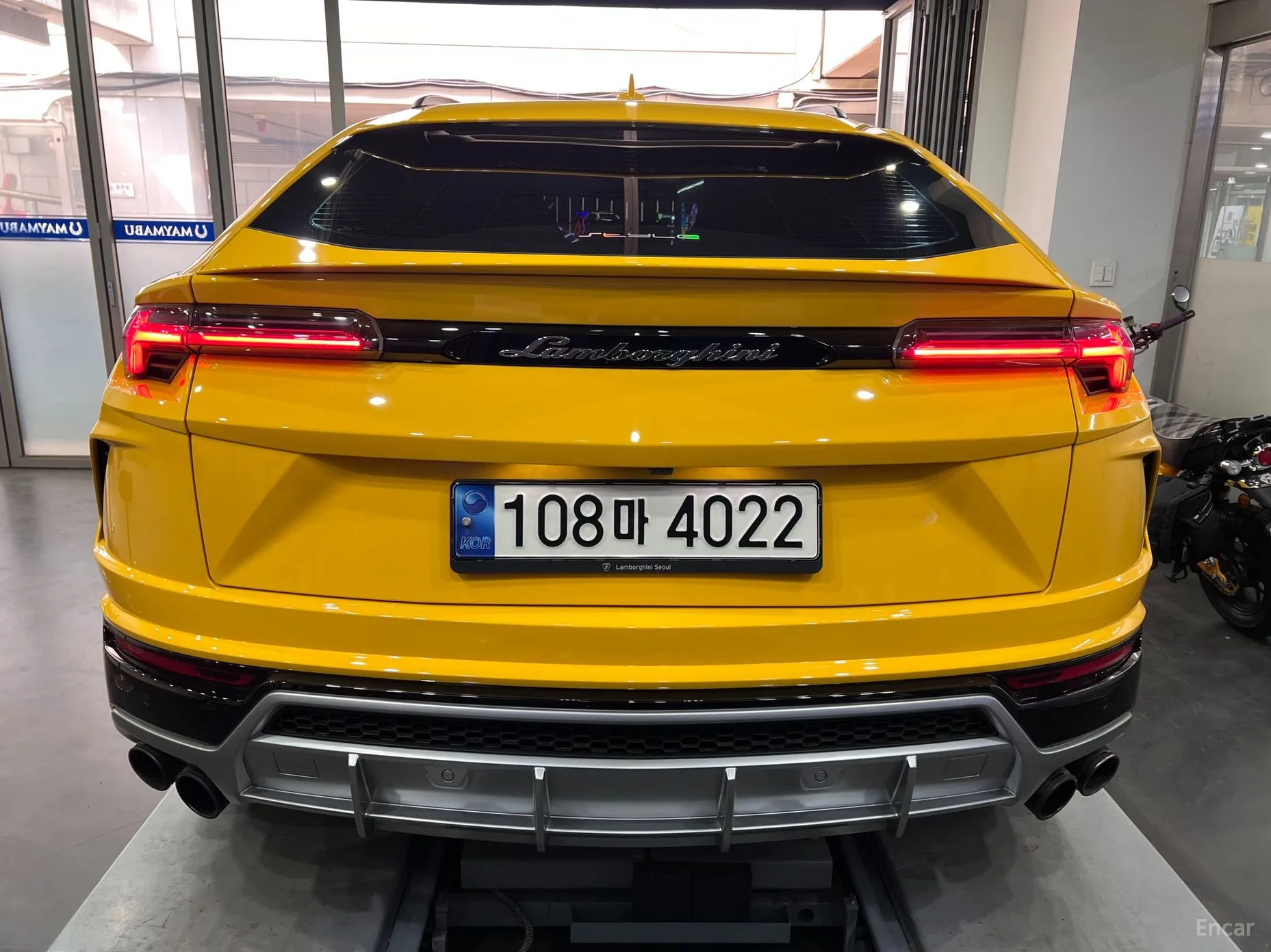 Lamborghini Urus превью 4