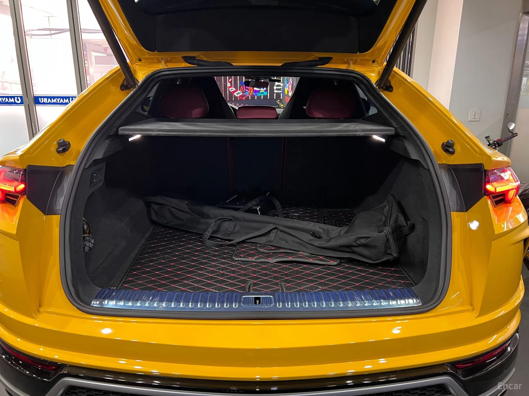 Lamborghini Urus превью 5