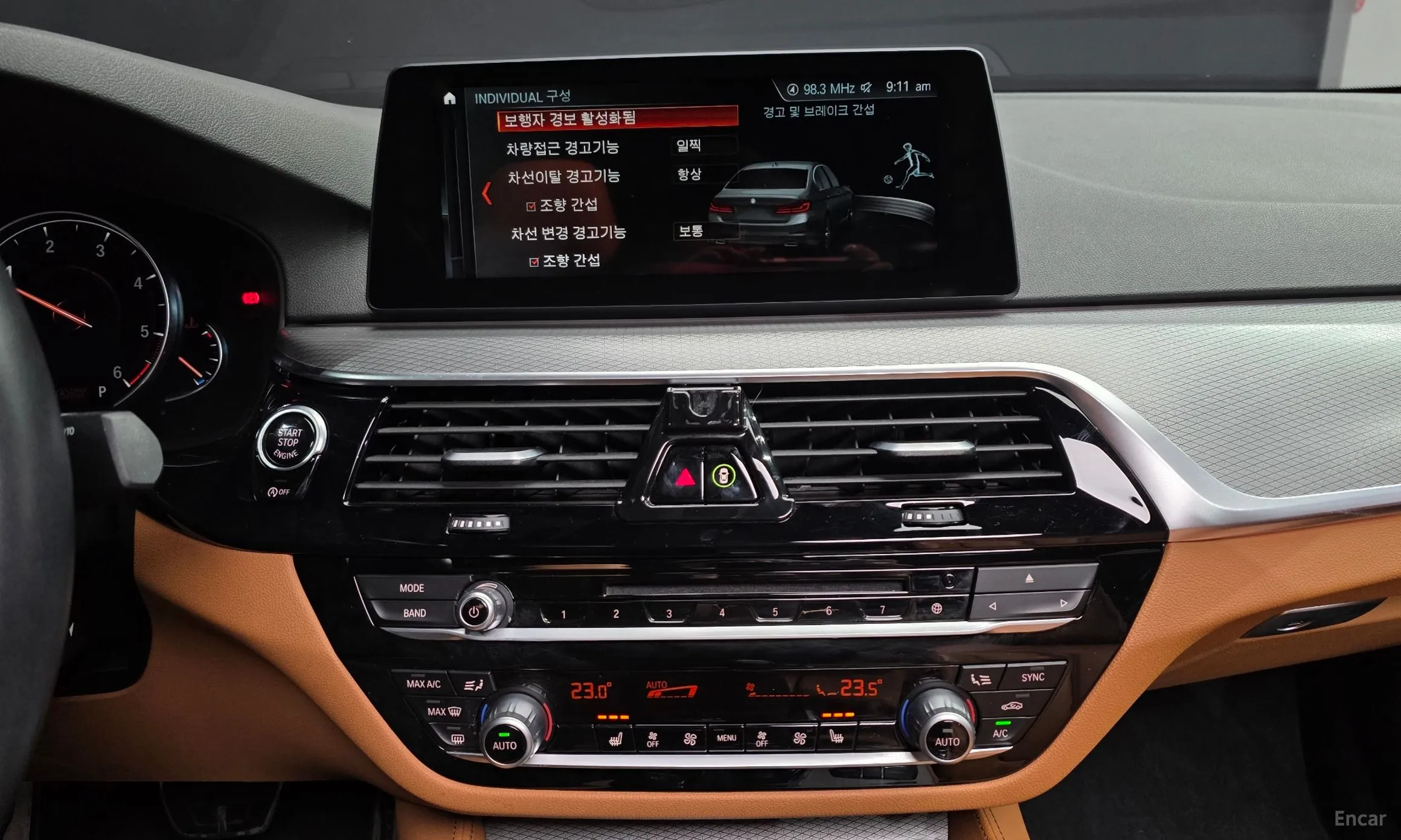 BMW 5 Series (G30) превью 14