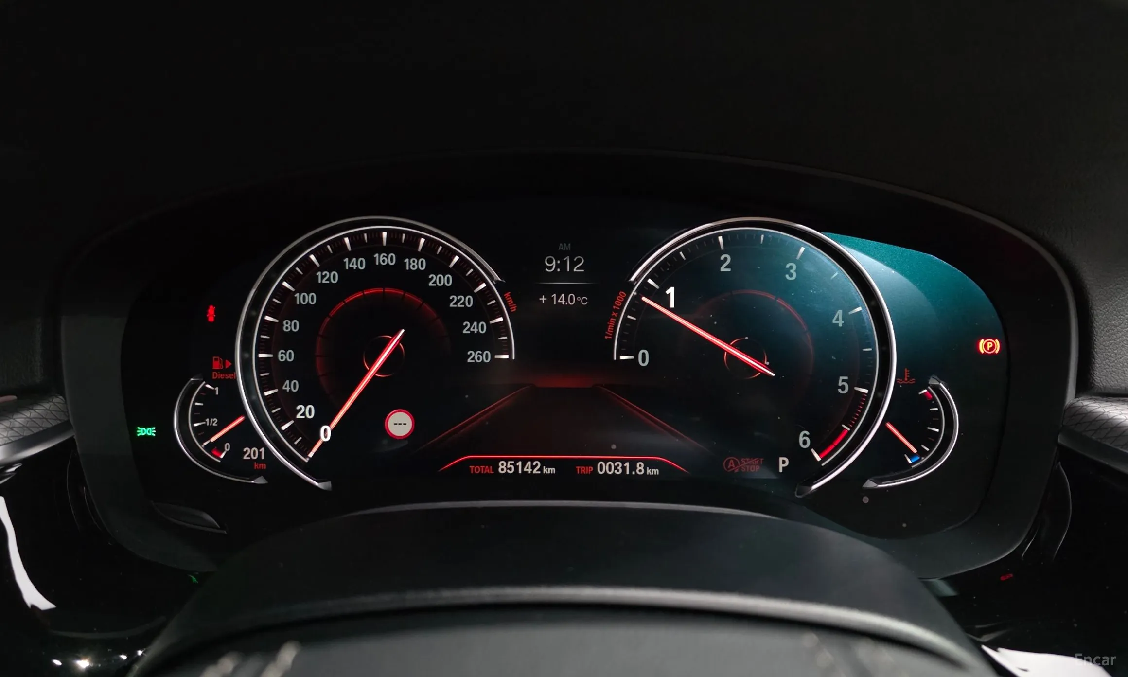 BMW 5 Series (G30) превью 8