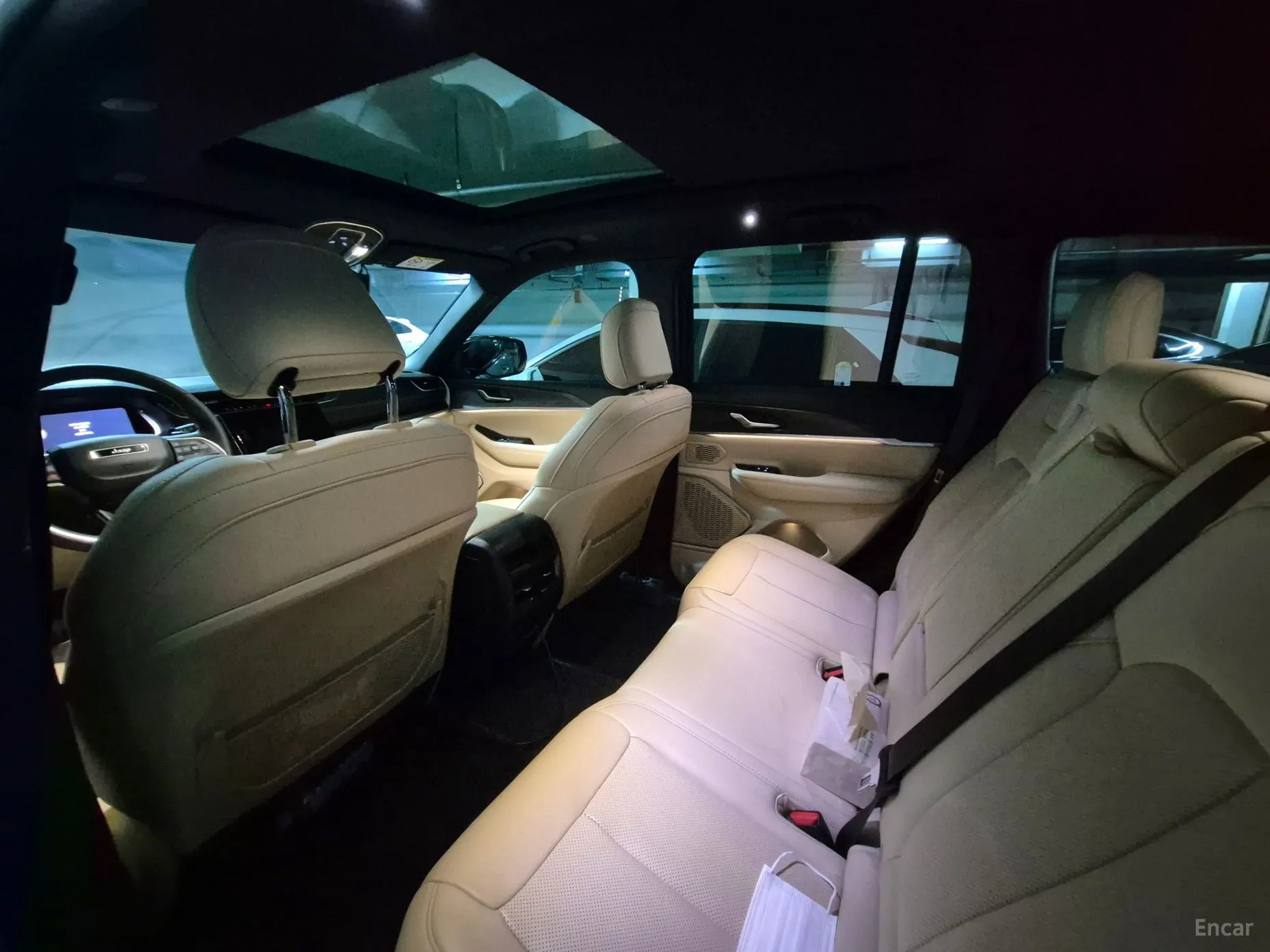 Jeep Grand Cherokee (WL) превью 10