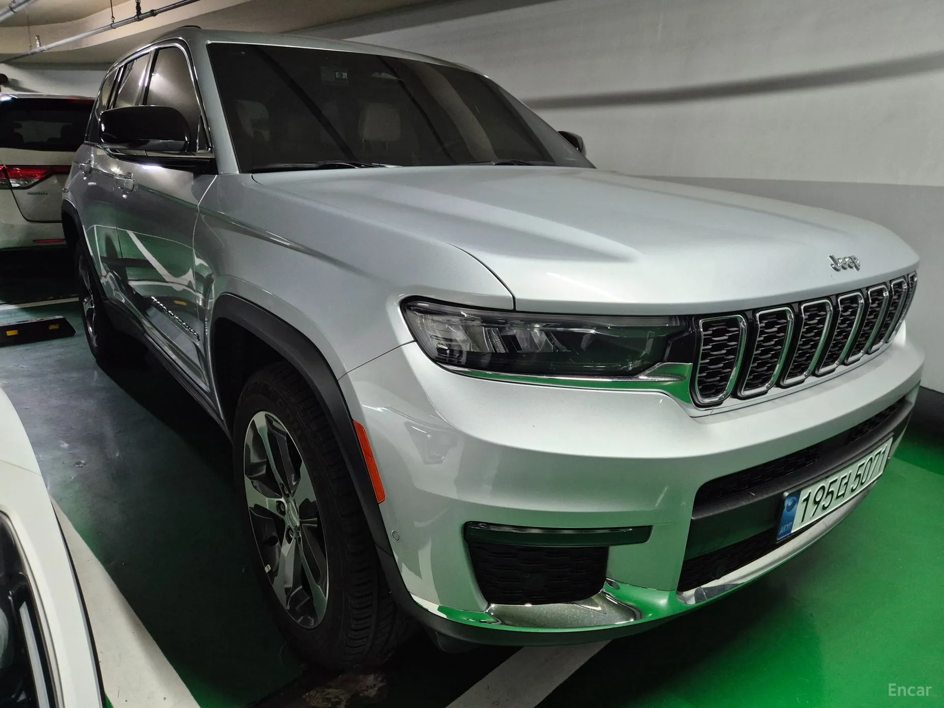 Jeep Grand Cherokee (WL) превью 3