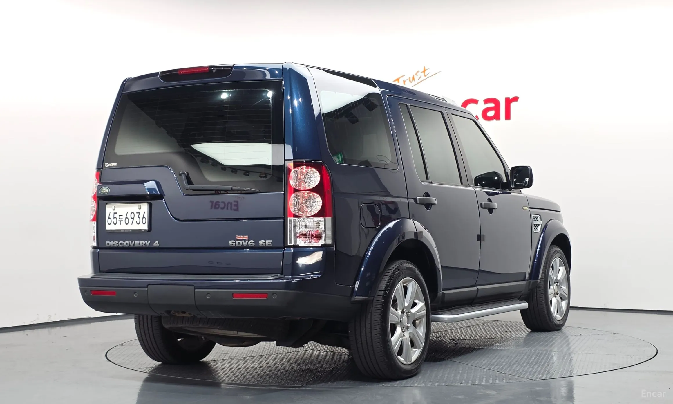 Land Rover Discovery 4 превью 2