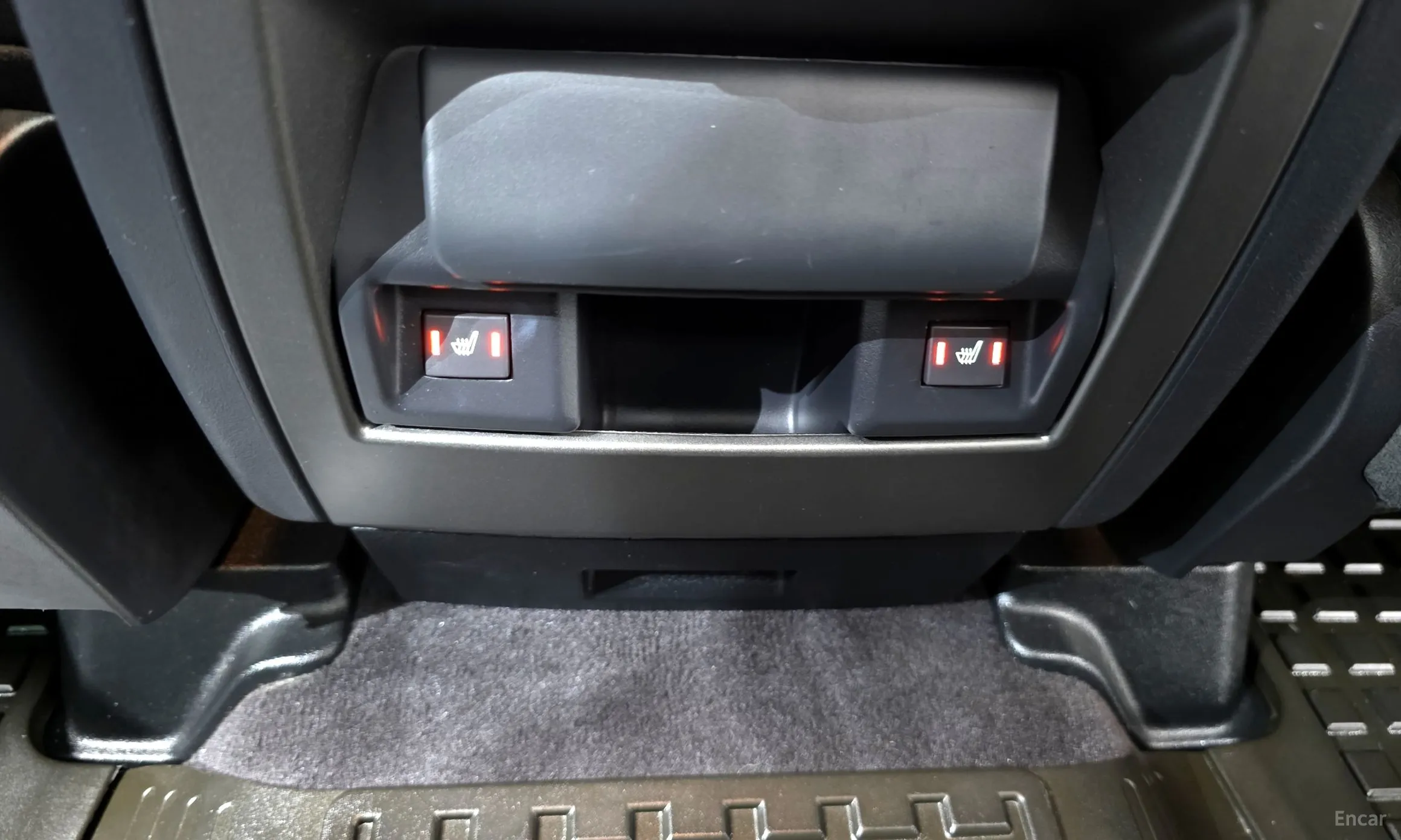 Land Rover Discovery 4 превью 18