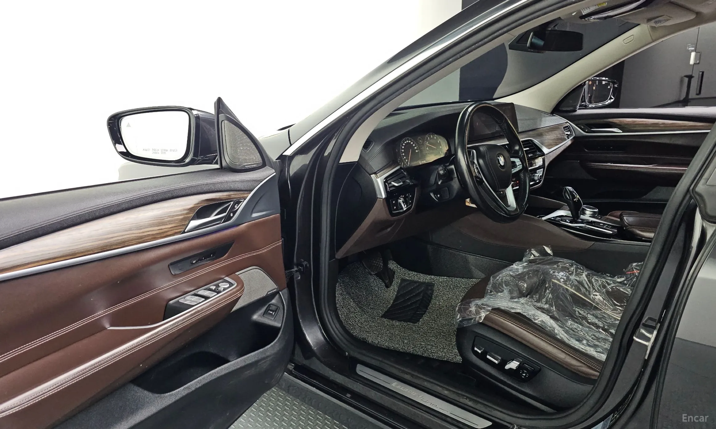 BMW 6-Series GT (G32) превью 10