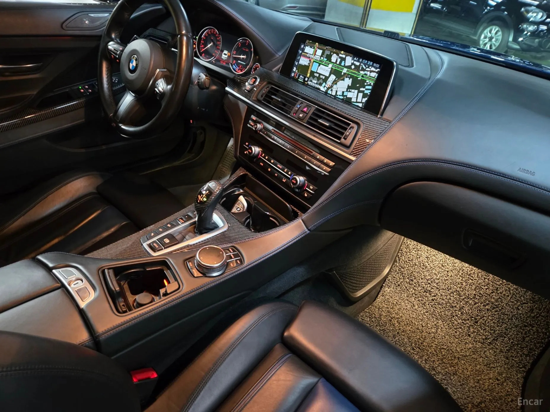 BMW 6 Series (F12) превью 11