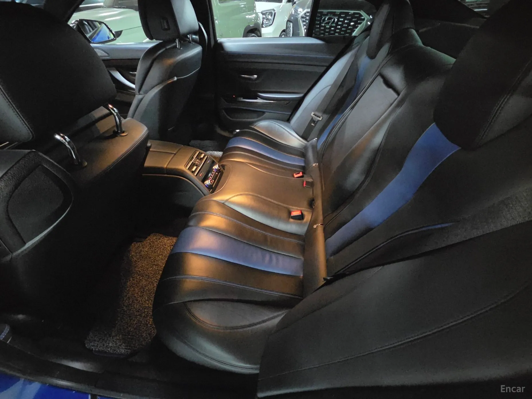 BMW 6 Series (F12) превью 12