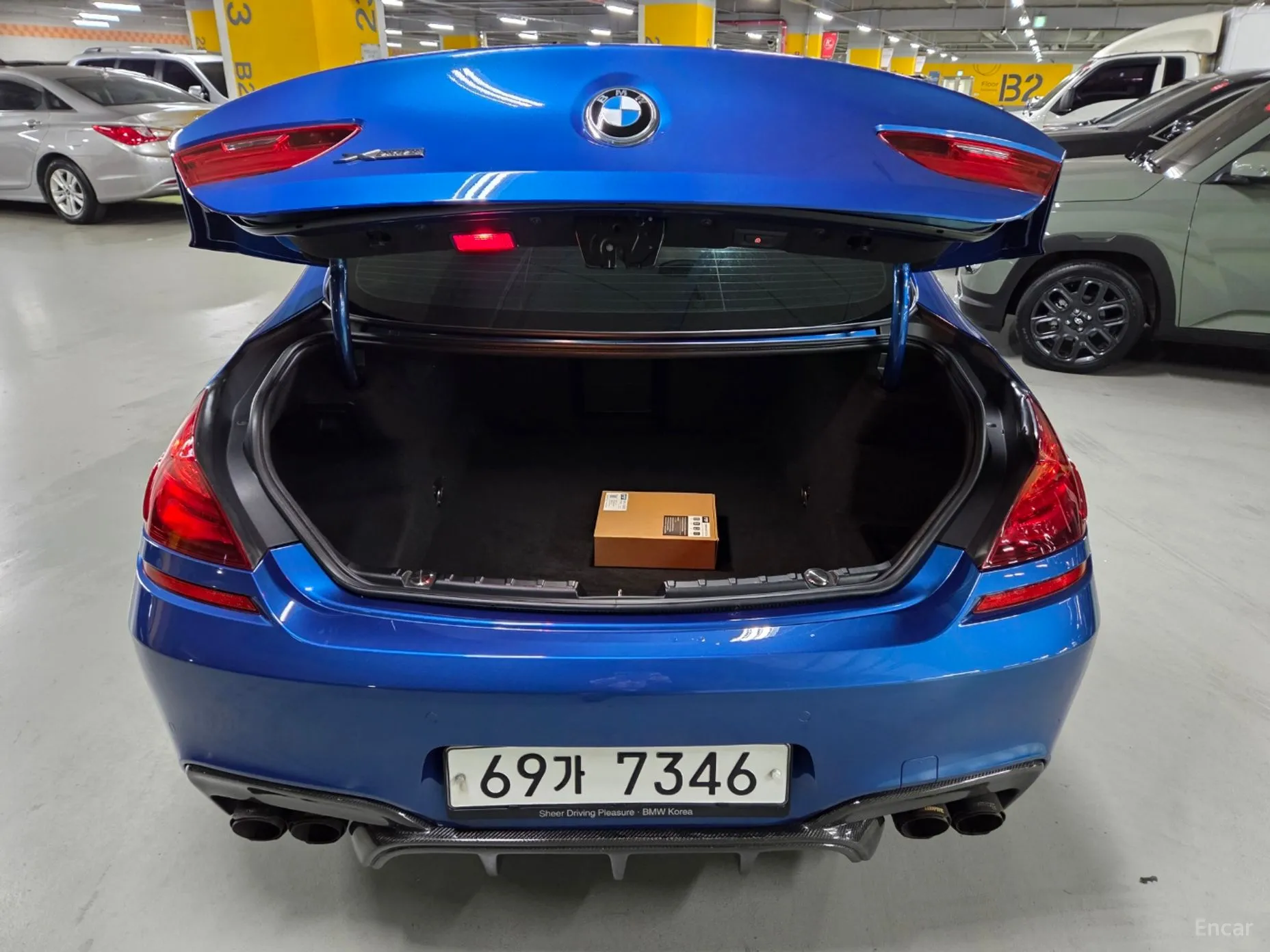BMW 6 Series (F12) превью 17