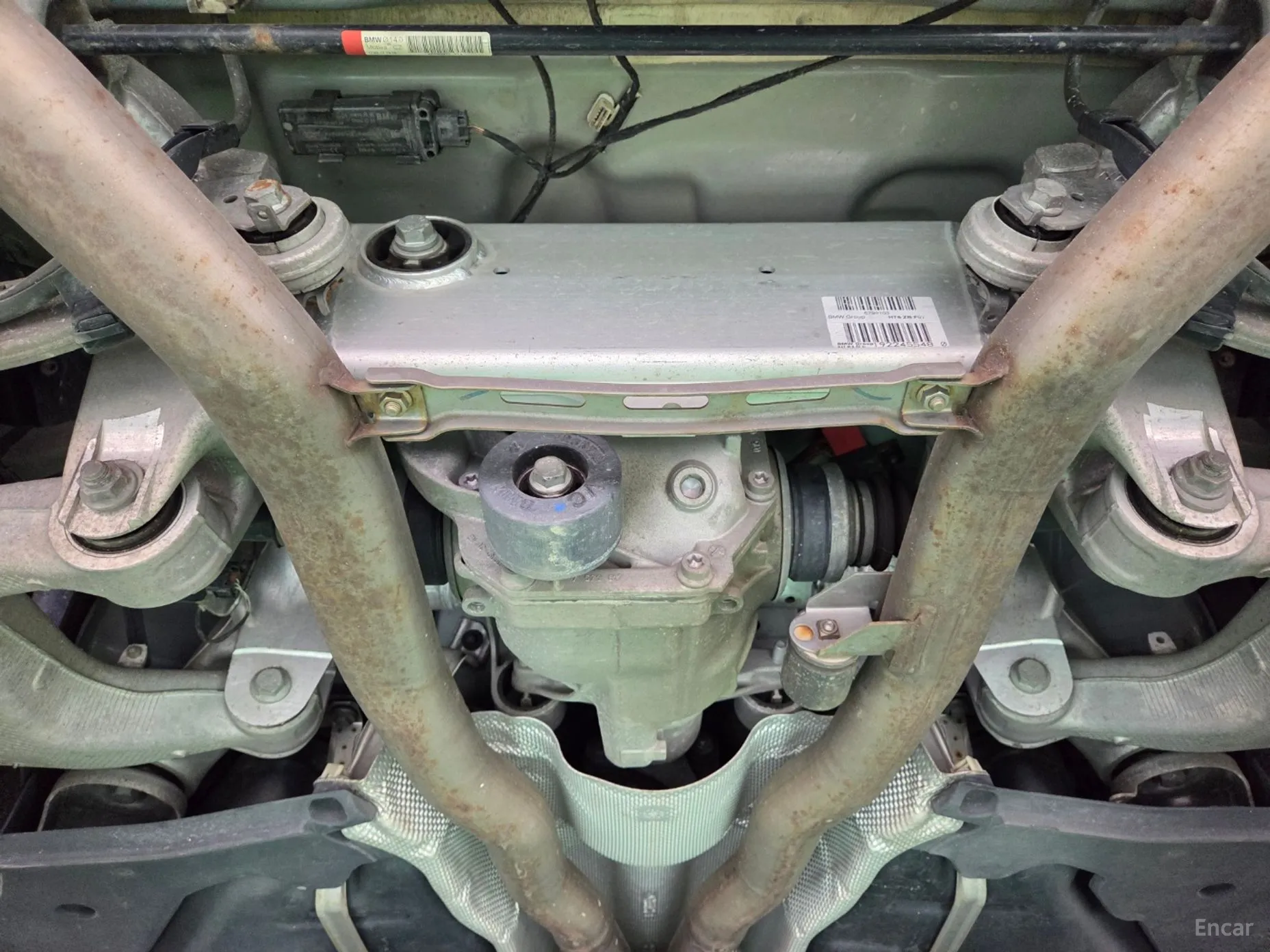 BMW 6 Series (F12) превью 20