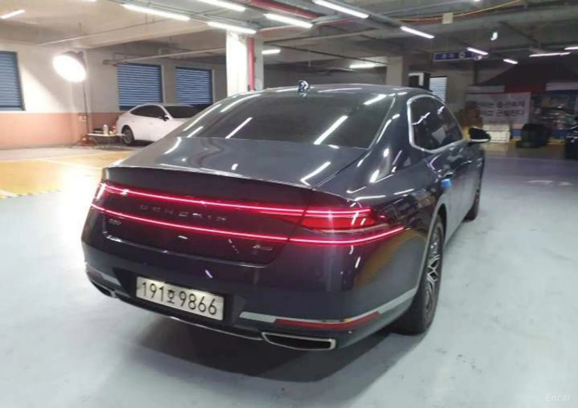 Genesis G90 (RS4) превью 6