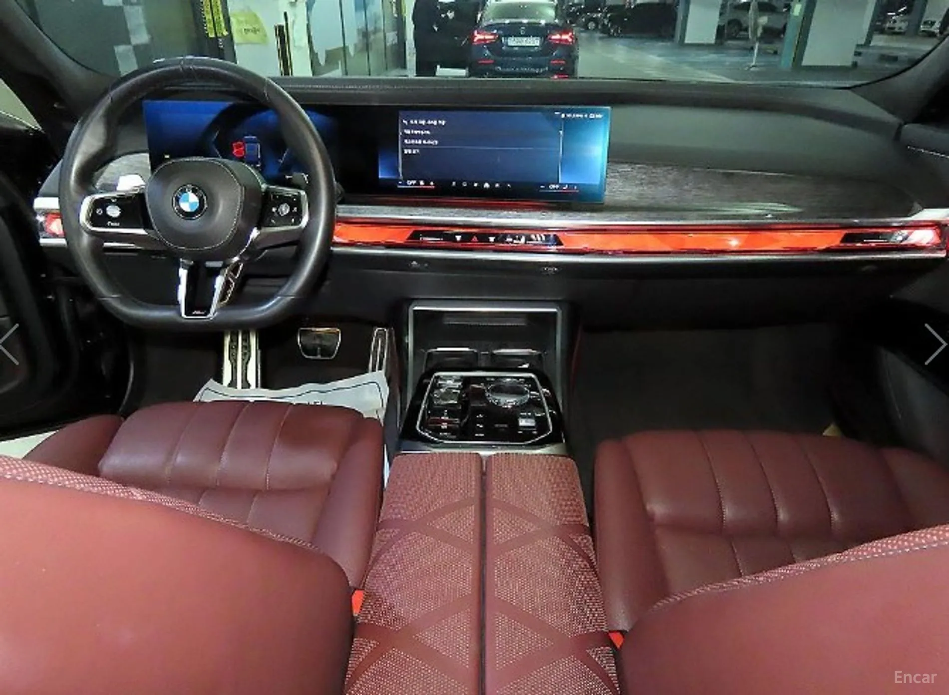 BMW 7 Series (G70) превью 10
