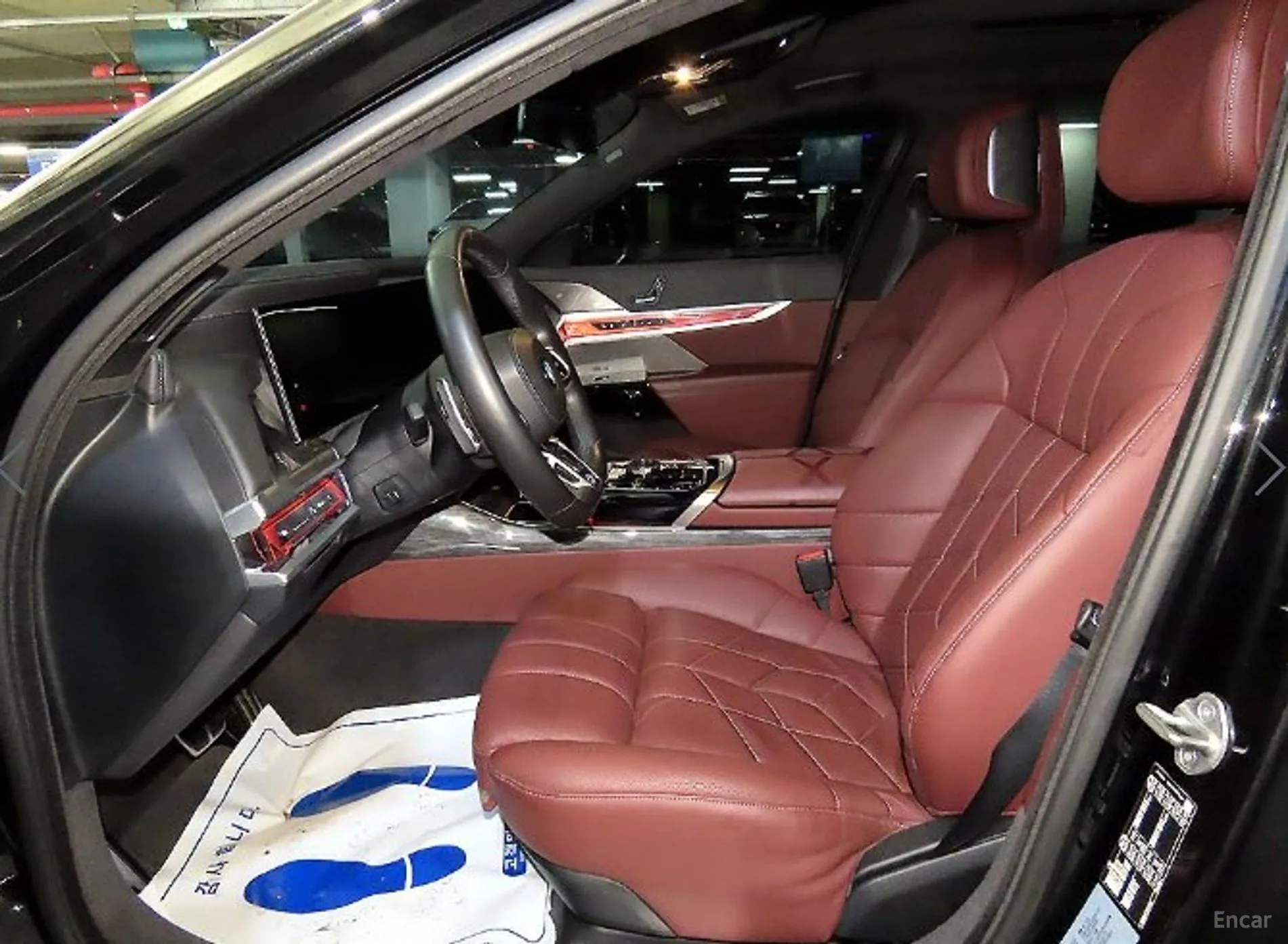 BMW 7 Series (G70) превью 6