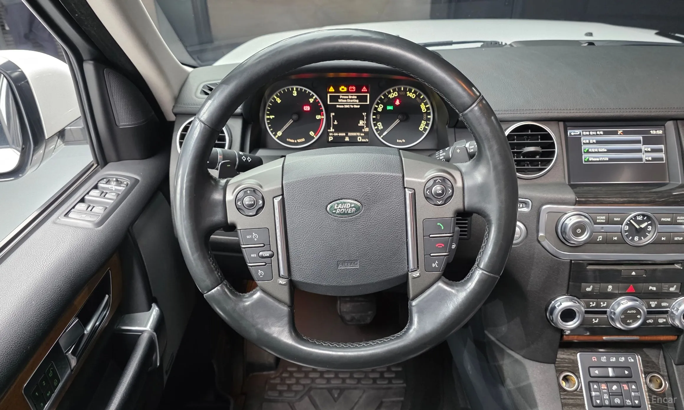 Land Rover Discovery 4 превью 13