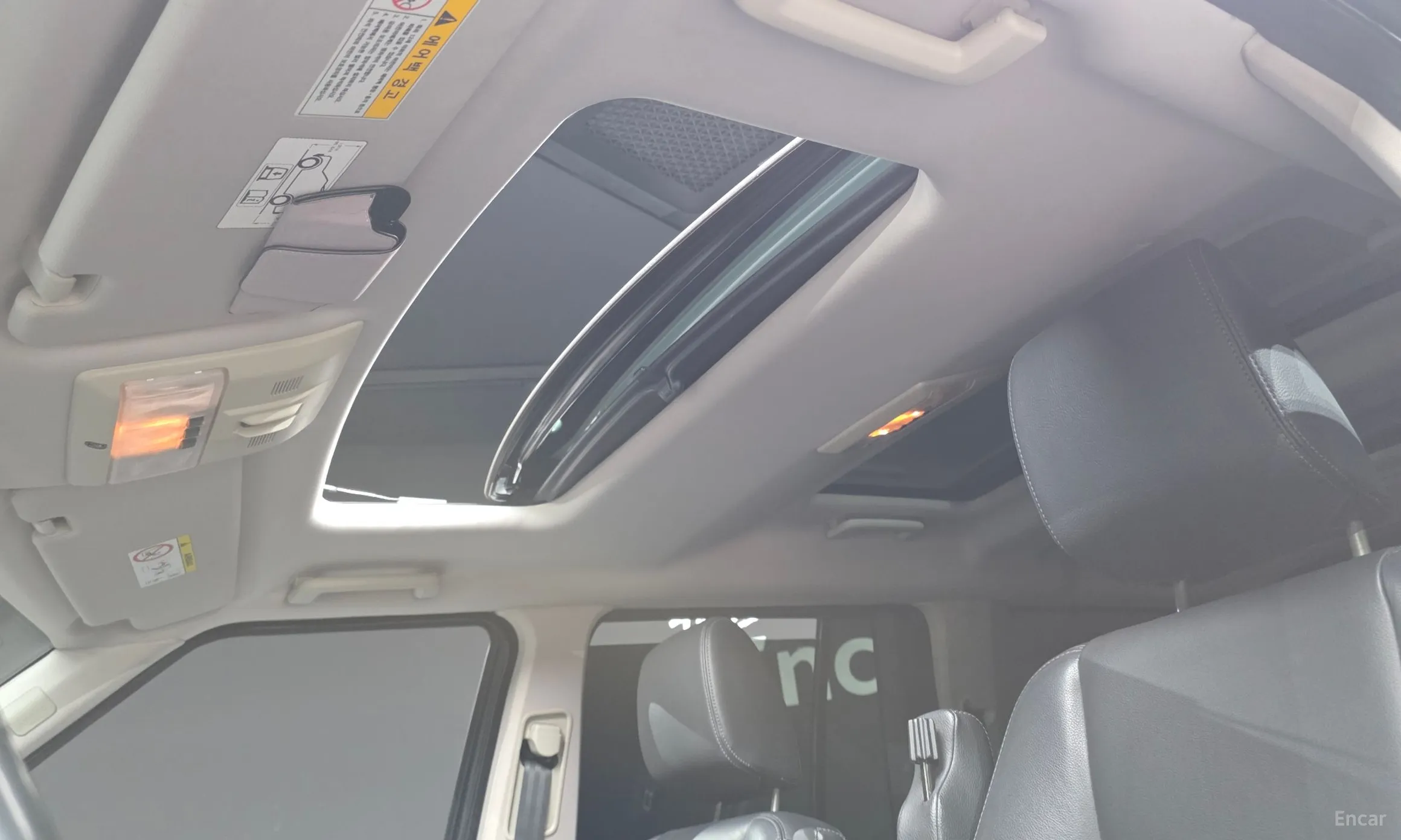 Land Rover Discovery 4 превью 19