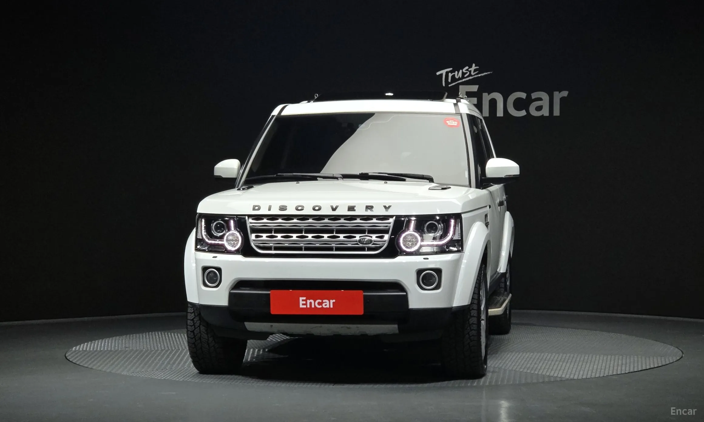 Land Rover Discovery 4 превью 3
