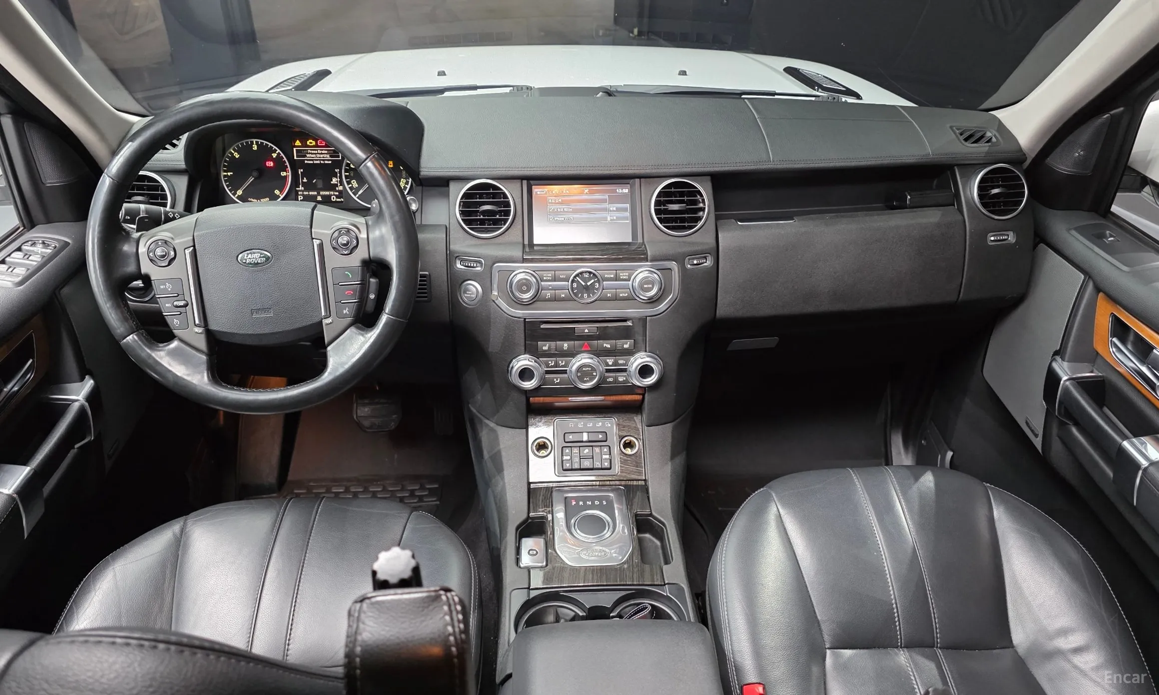 Land Rover Discovery 4 превью 7