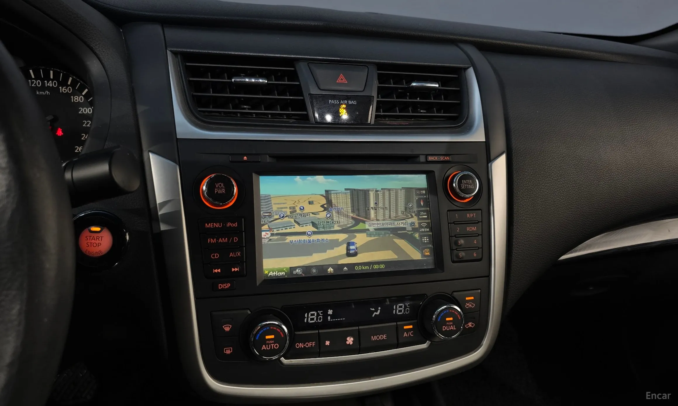 Nissan Altima превью 16