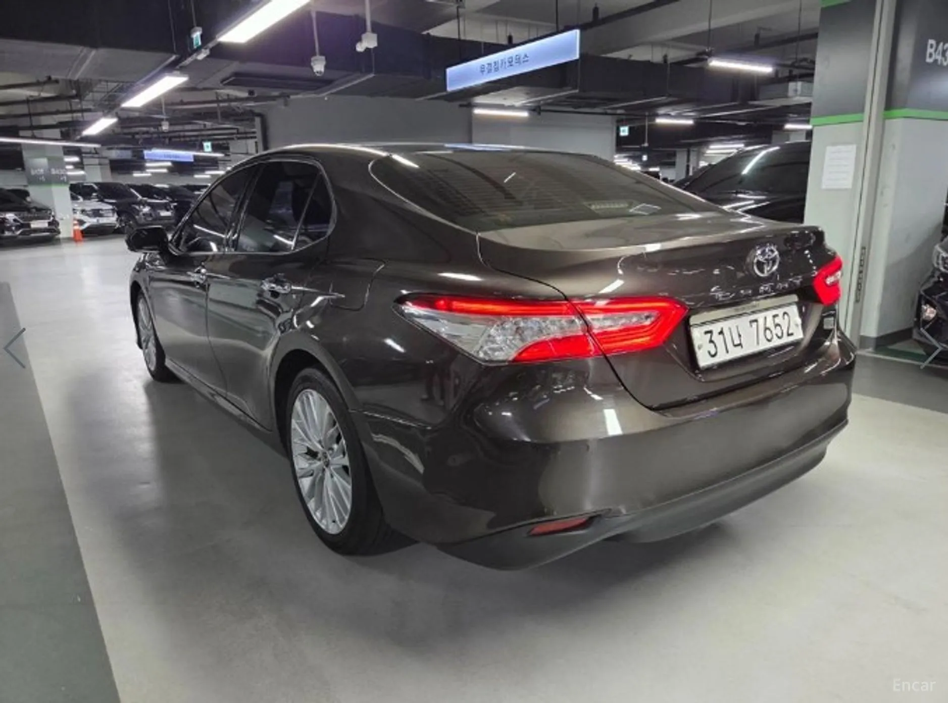 Toyota Camry (XV70) превью 15
