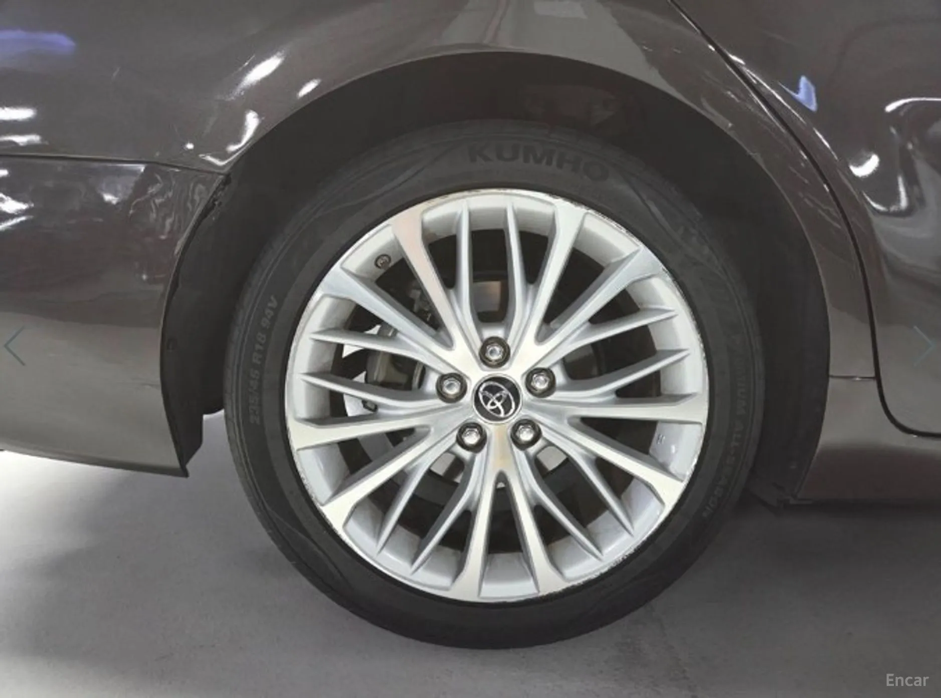 Toyota Camry (XV70) превью 5