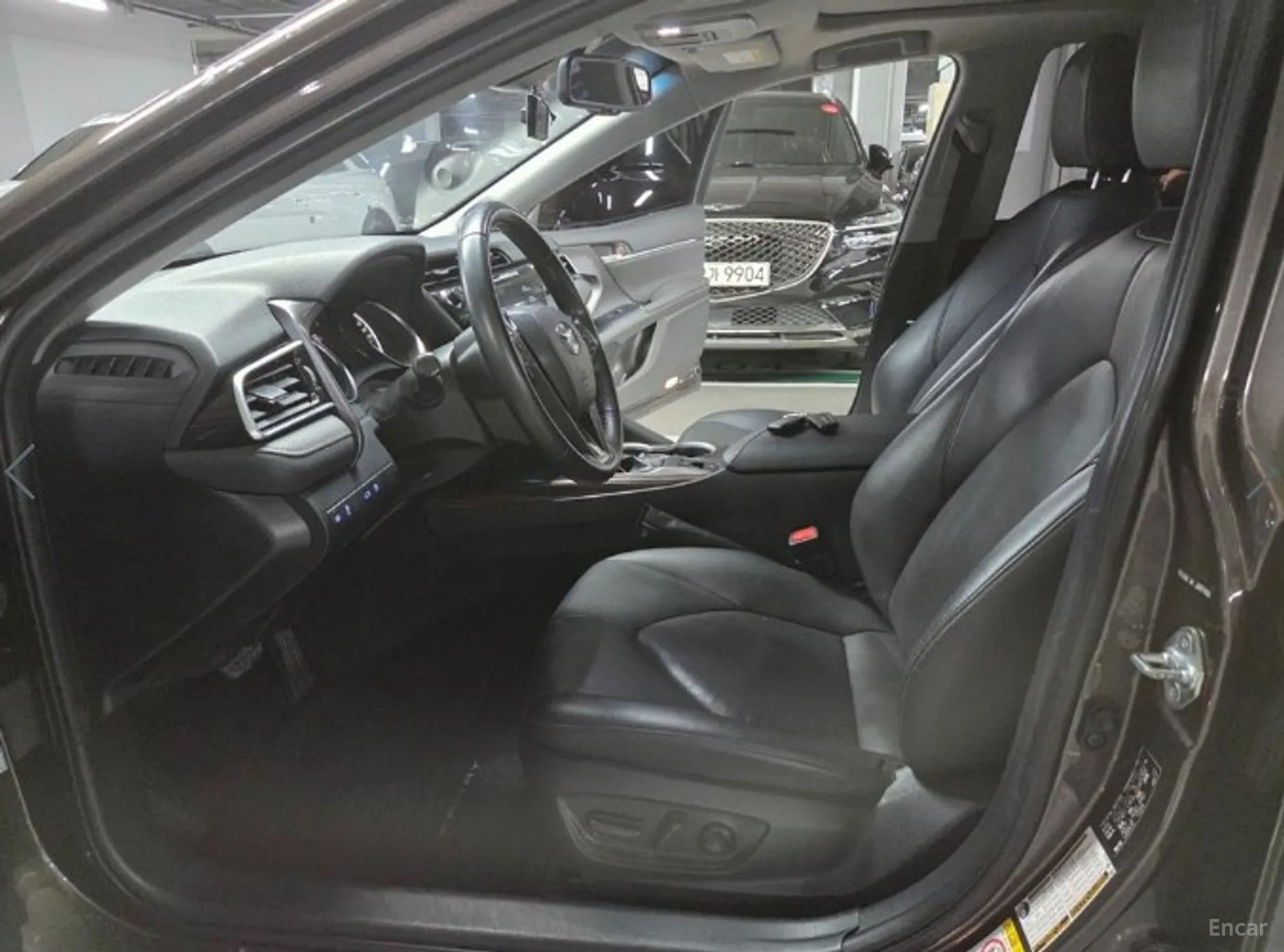 Toyota Camry (XV70) превью 7