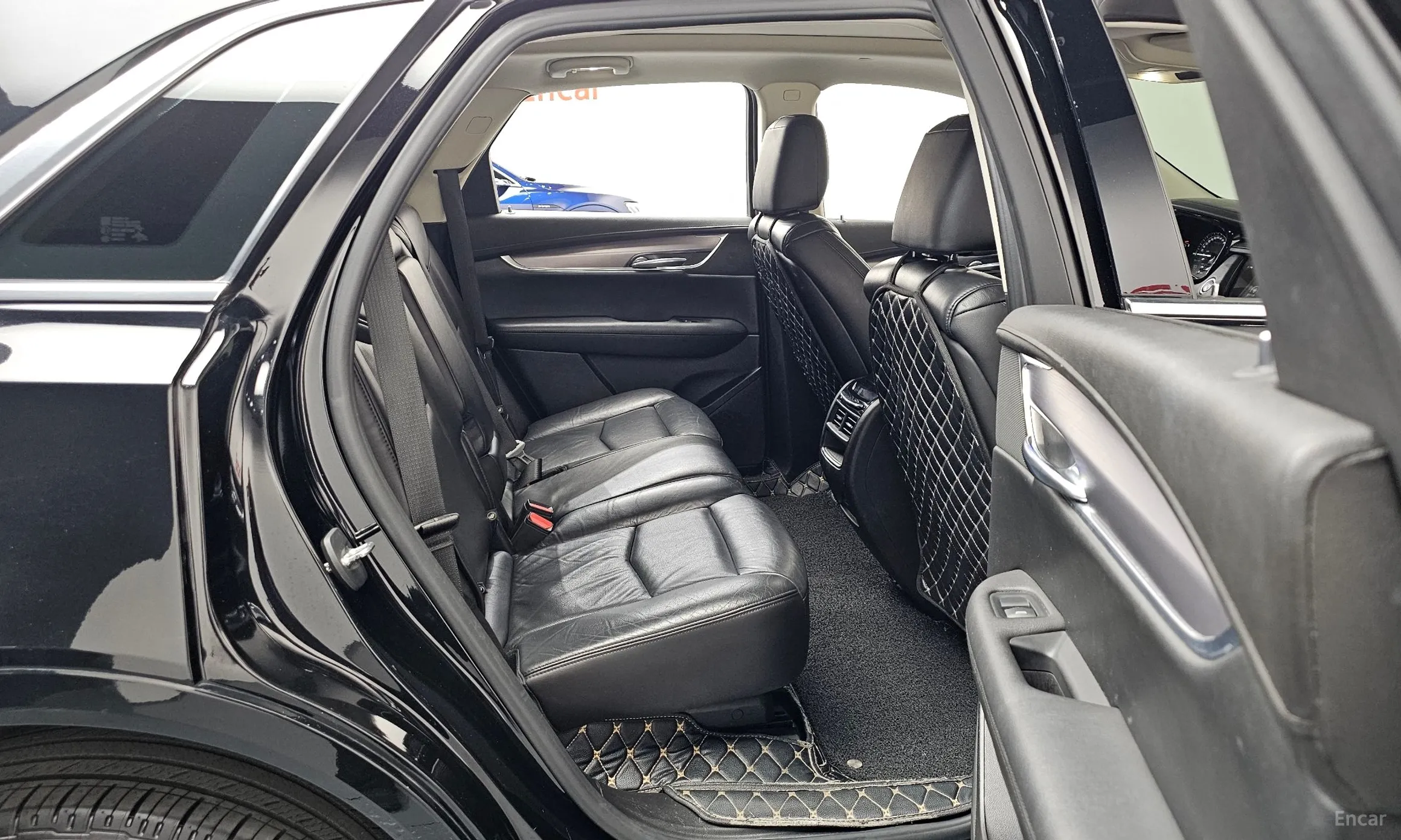 Cadillac XT5 превью 12