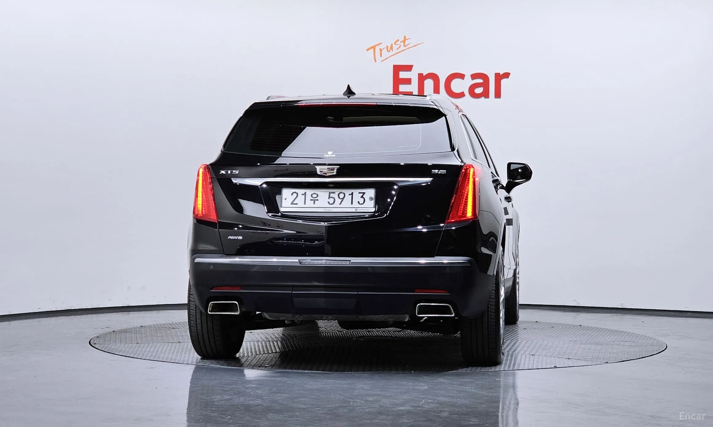 Cadillac XT5 превью 4