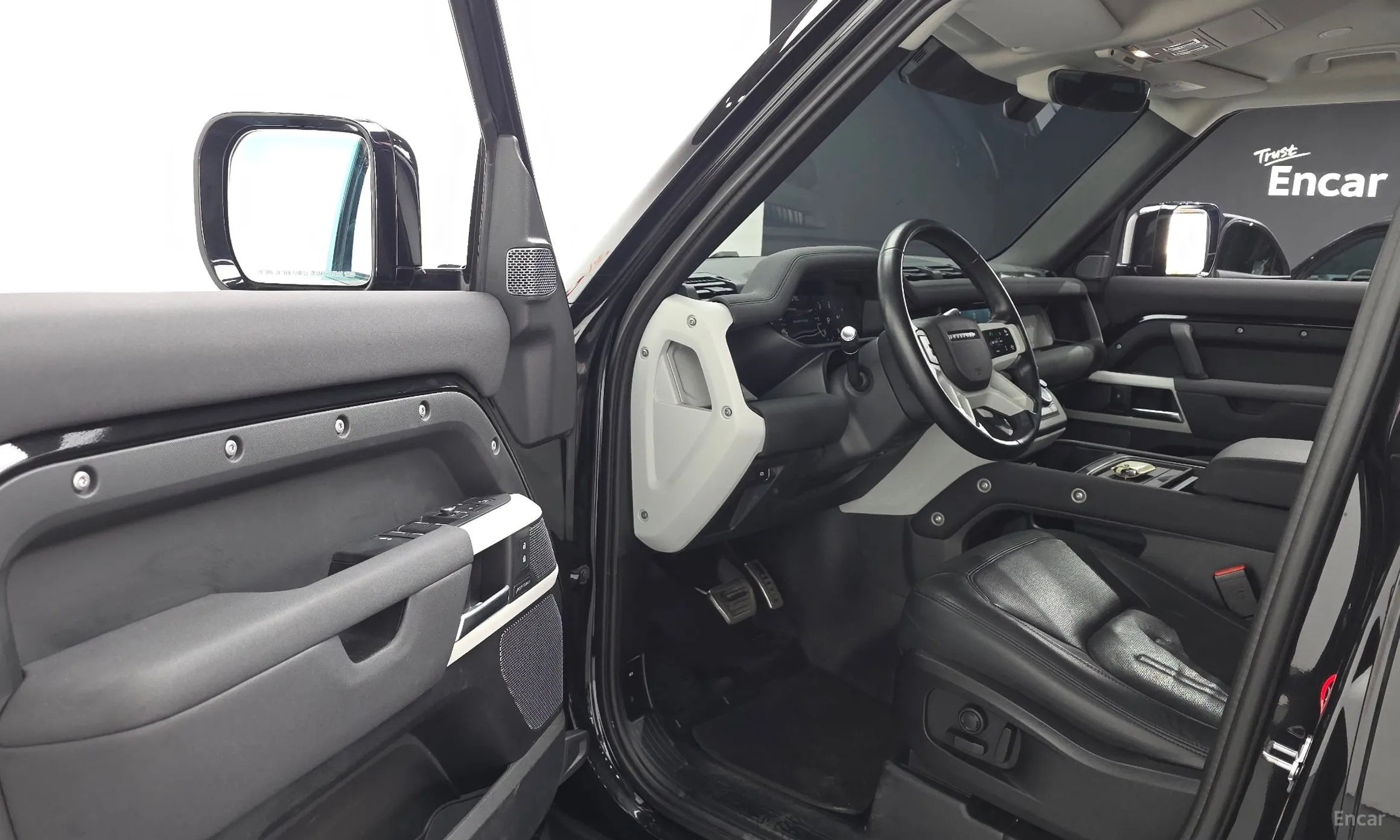 Land Rover Defender (L663) превью 11