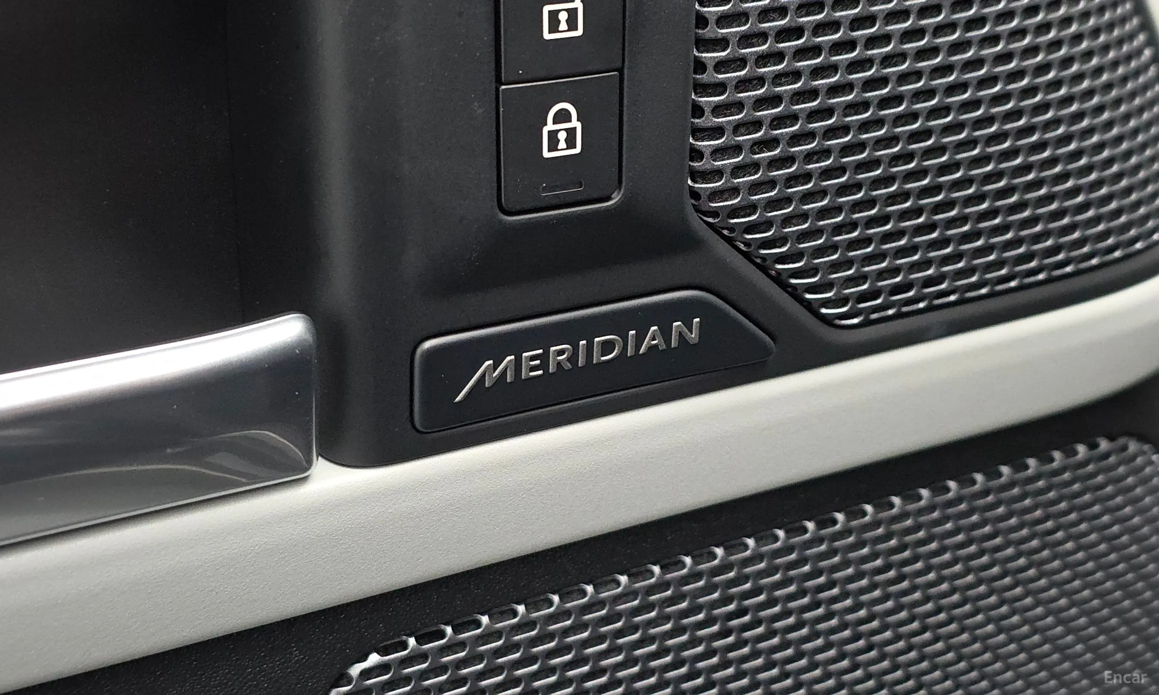 Land Rover Defender (L663) превью 17