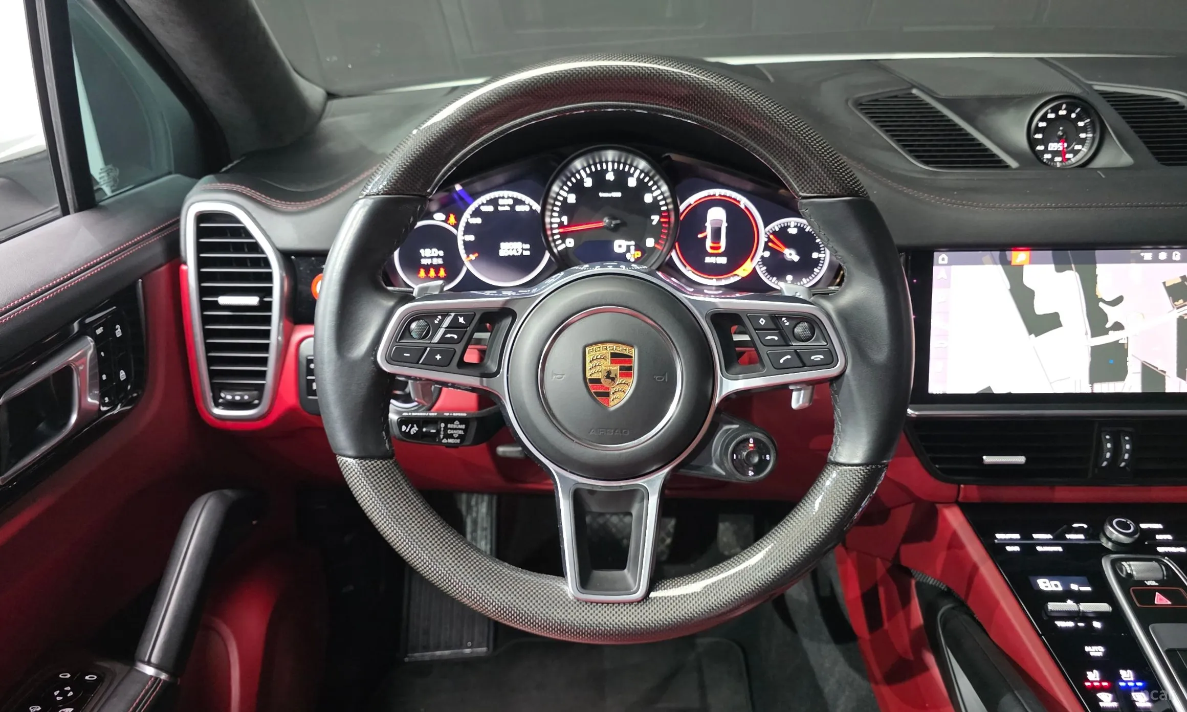 Porsche Cayenne (PO536) превью 13