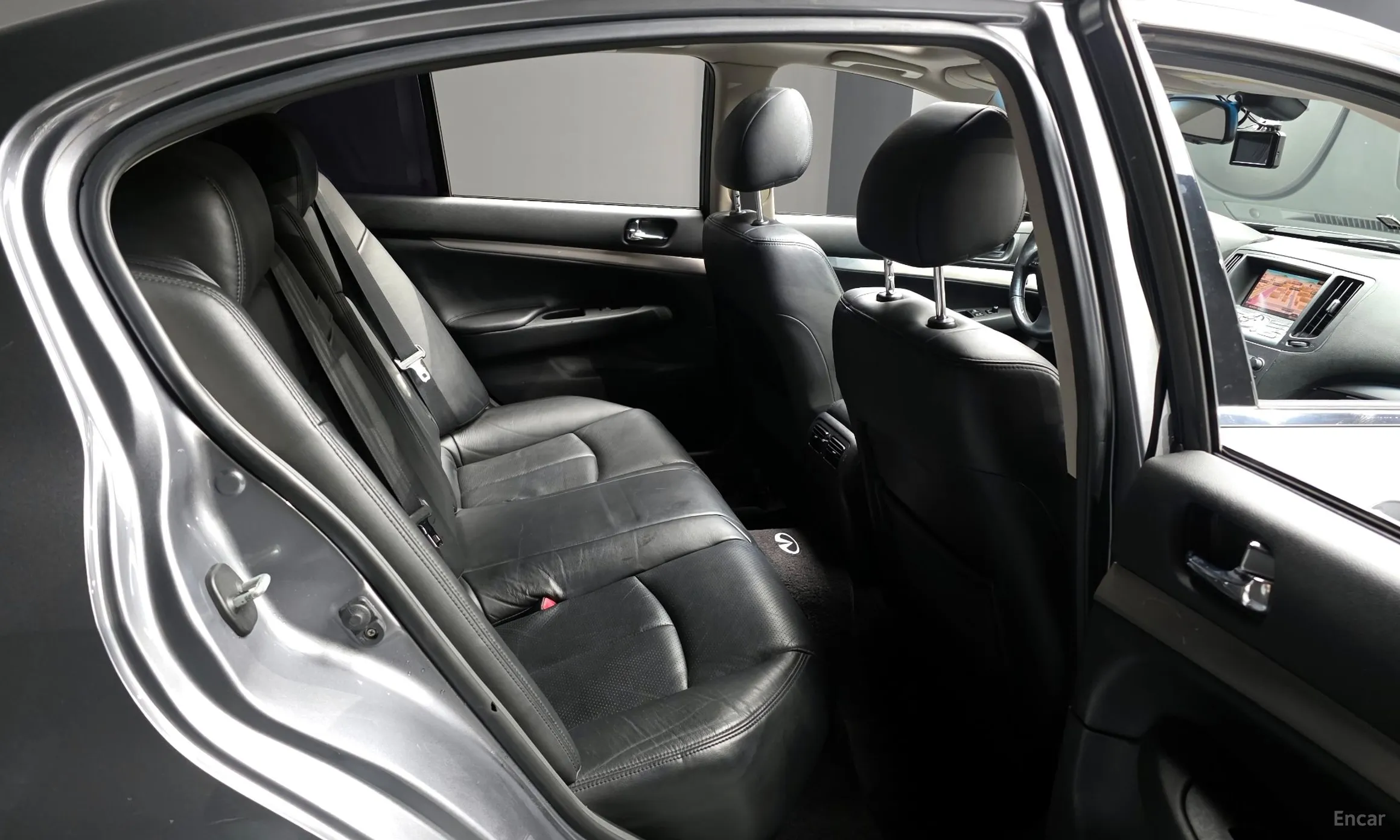 Infiniti G37 превью 12