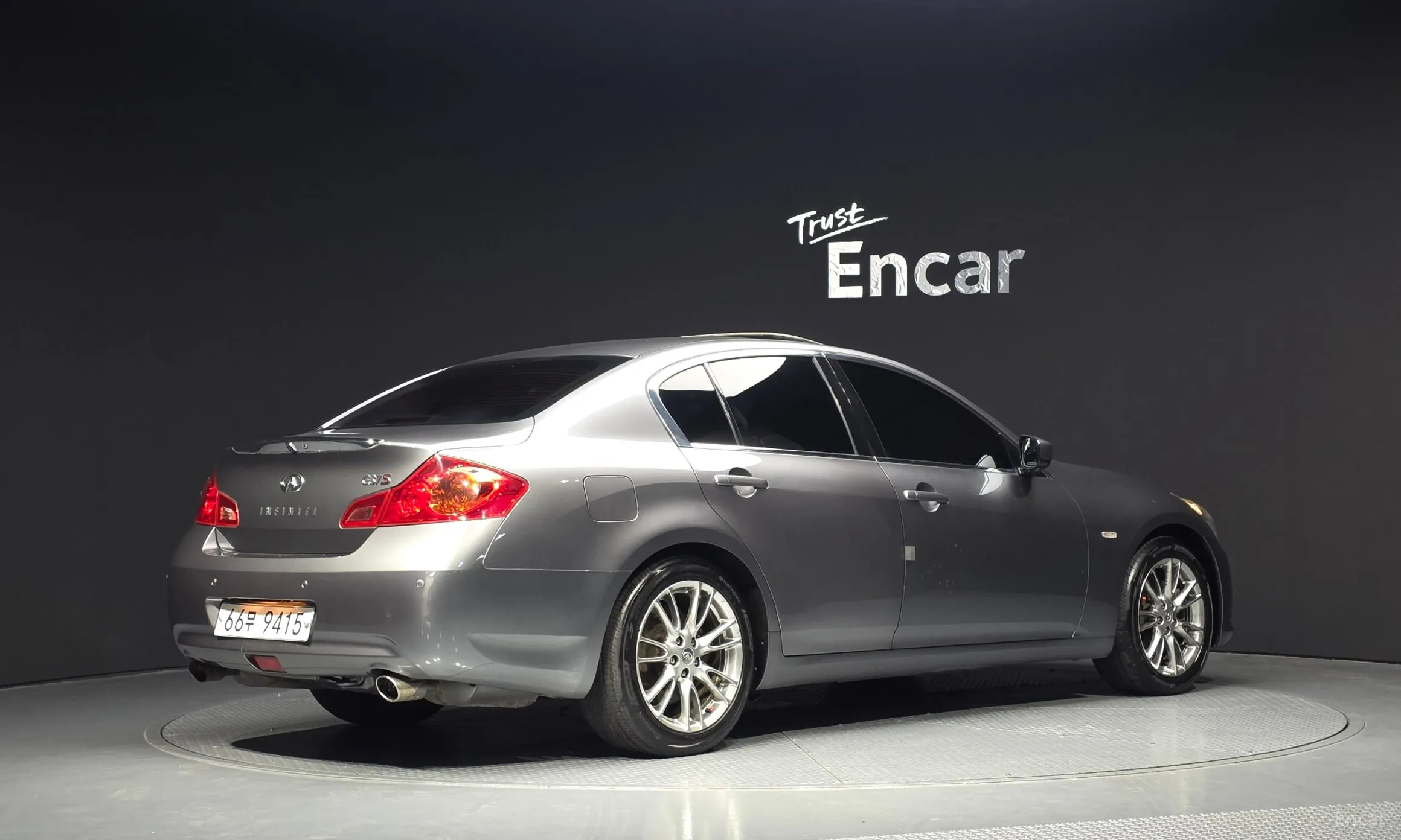 Infiniti G37 превью 2