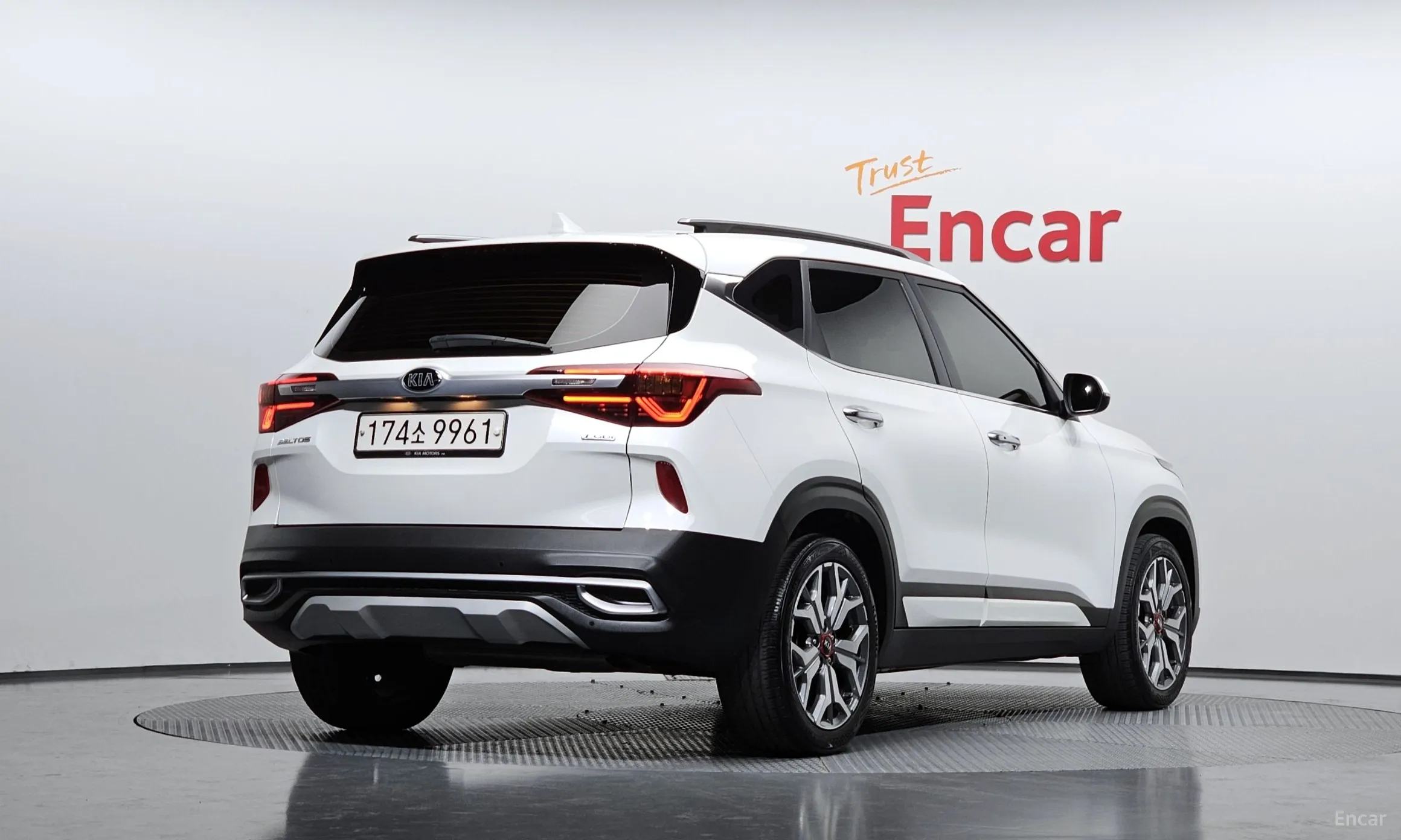 Kia Seltos превью 2