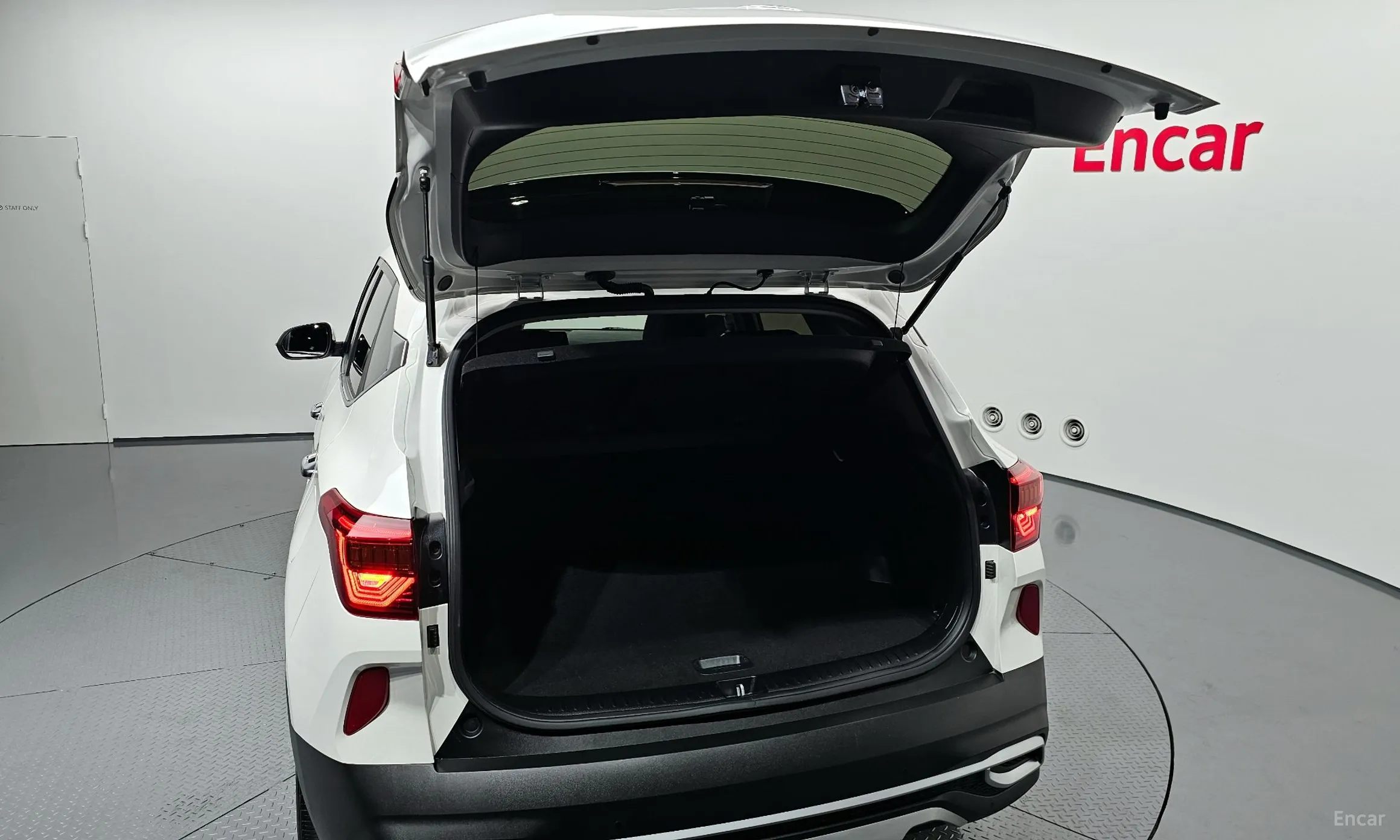 Kia Seltos превью 20