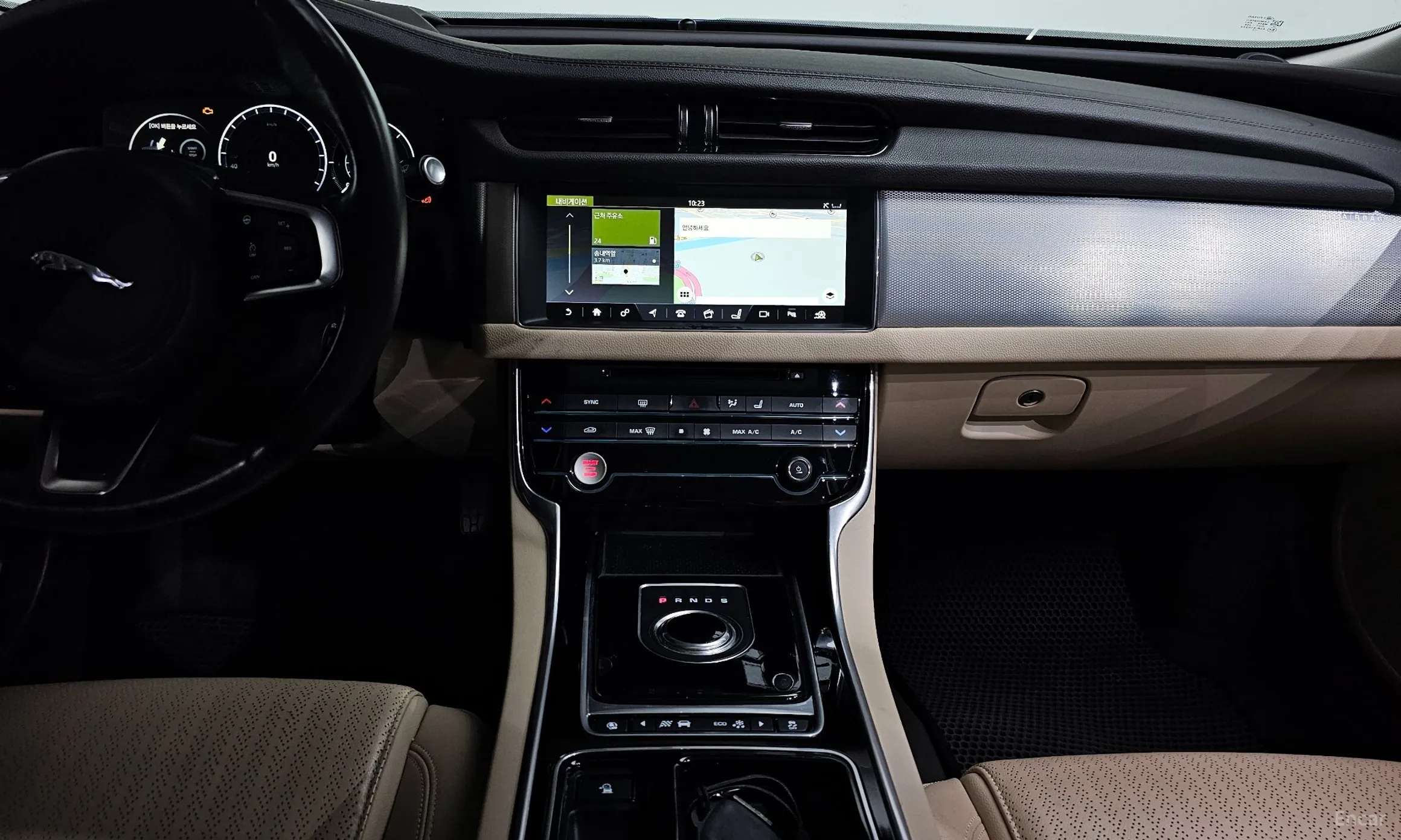Jaguar XF (x260) превью 14